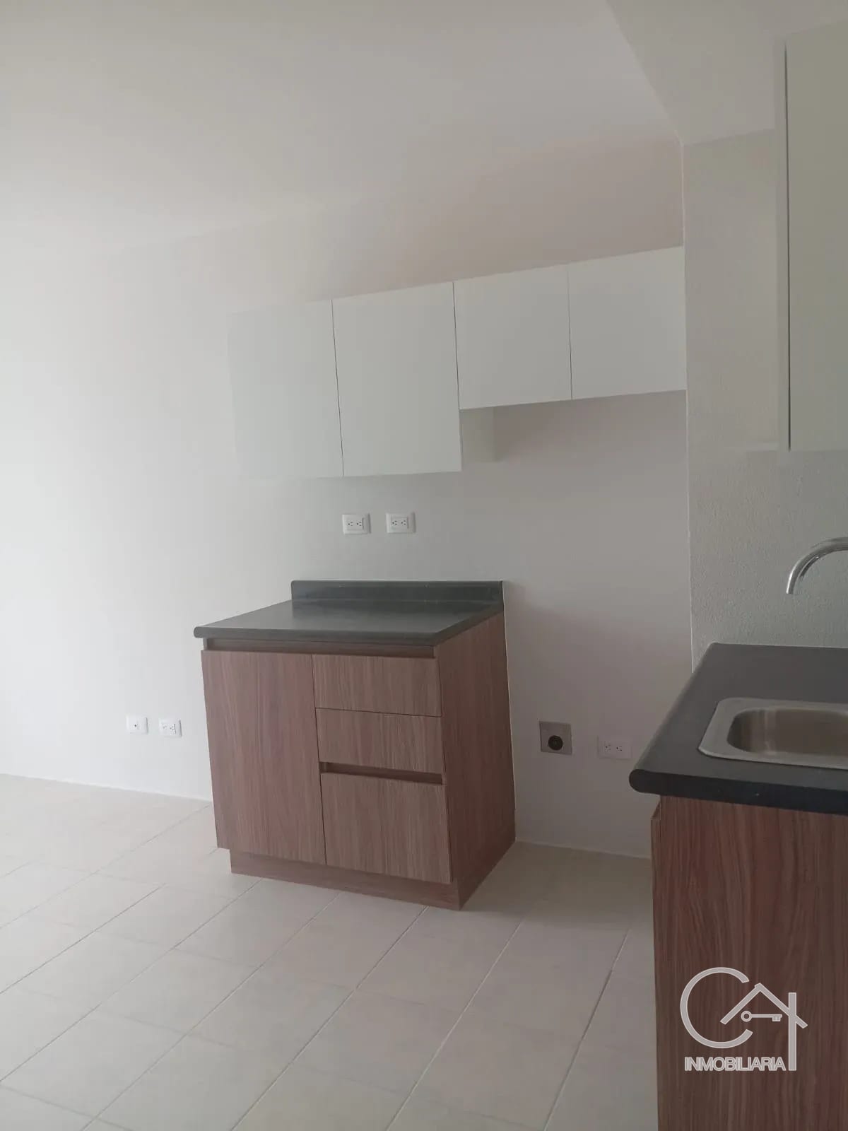 Apartamento en renta, Cumbres del Pedregal zona 6 — Apartamento en Alquiler en Zona 6, Guatemala, Ciudad — foto 4 de 17