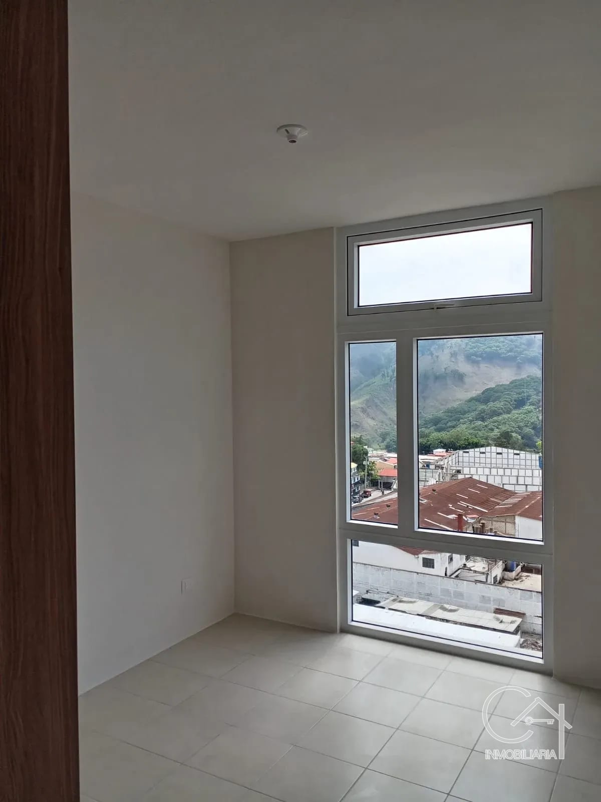 Apartamento en renta, Cumbres del Pedregal zona 6 — Apartamento en Alquiler en Zona 6, Guatemala, Ciudad — foto 12 de 17