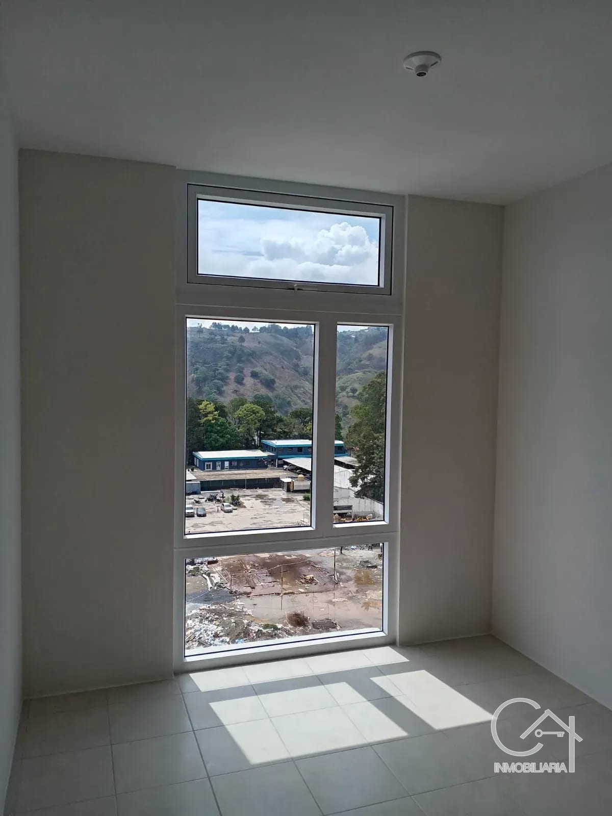 Apartamento en renta, Cumbres del Pedregal zona 6 — Apartamento en Alquiler en Zona 6, Guatemala, Ciudad — foto 14 de 17