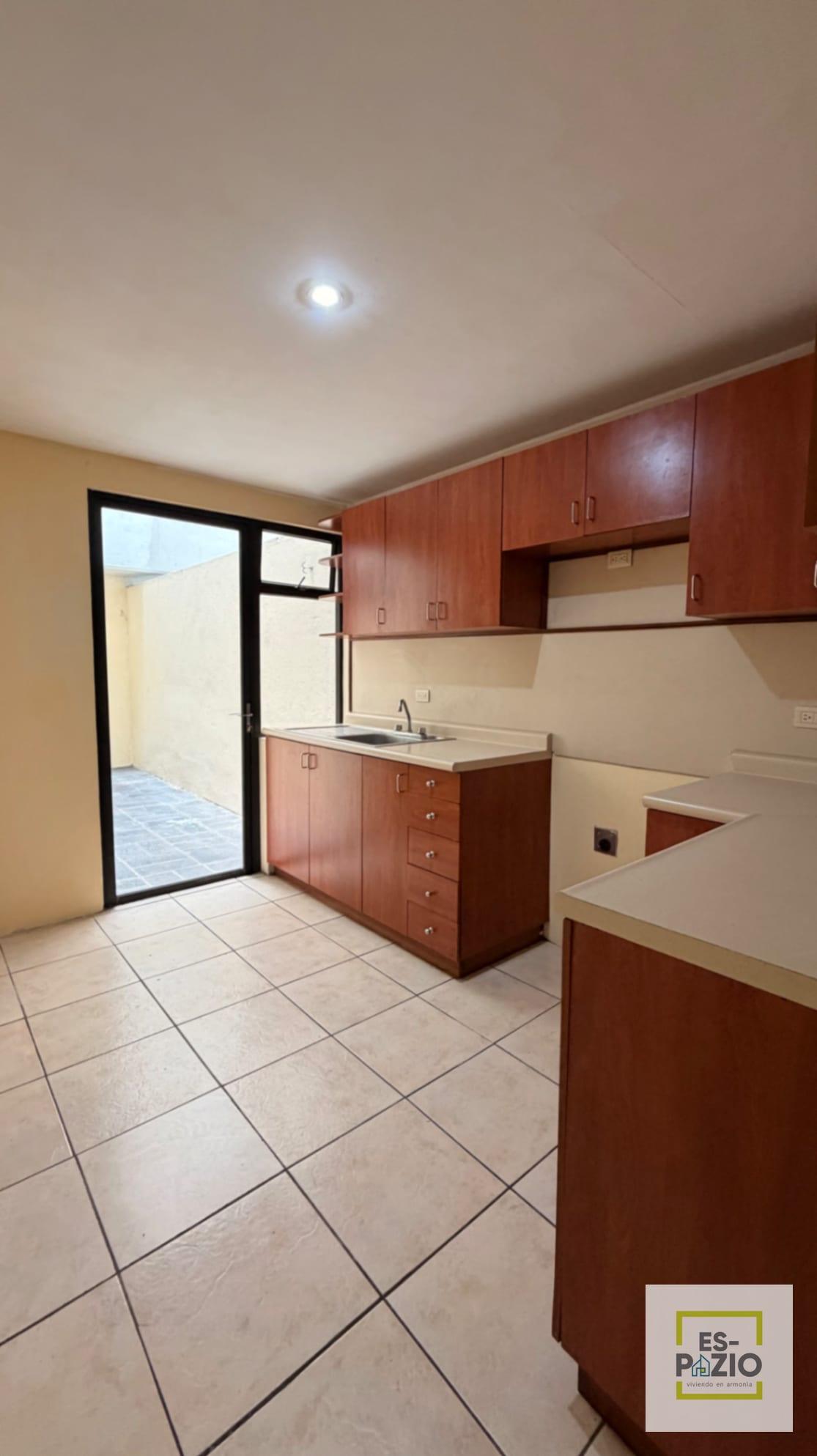 Apartamento María del Rosario — Apartamento en Alquiler en La Villa, Zona 14, Guatemala, Ciudad — foto 4 de 15