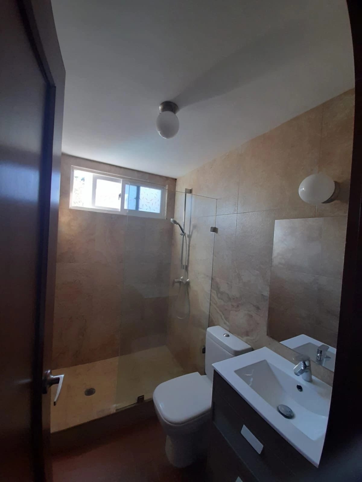 Apartamento en Lindora Lofts Zona 16 — Apartamento en Alquiler en La Montaña, Zona 16, Guatemala, Ciudad — foto 5 de 10