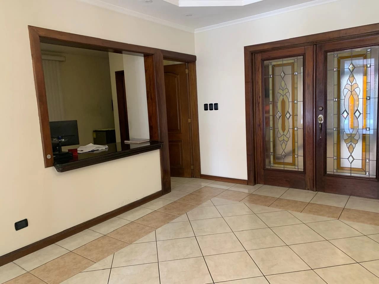 Amplio Apartamento en Zona 10 — Apartamento en Venta en Zona Viva, Zona 10, Guatemala, Ciudad — foto 2 de 12