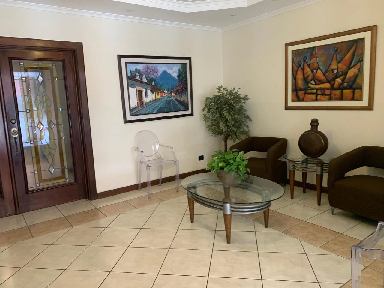 Amplio Apartamento en Zona 10 — Apartamento en Venta en Zona Viva, Zona 10, Guatemala, Ciudad — foto 3 de 12
