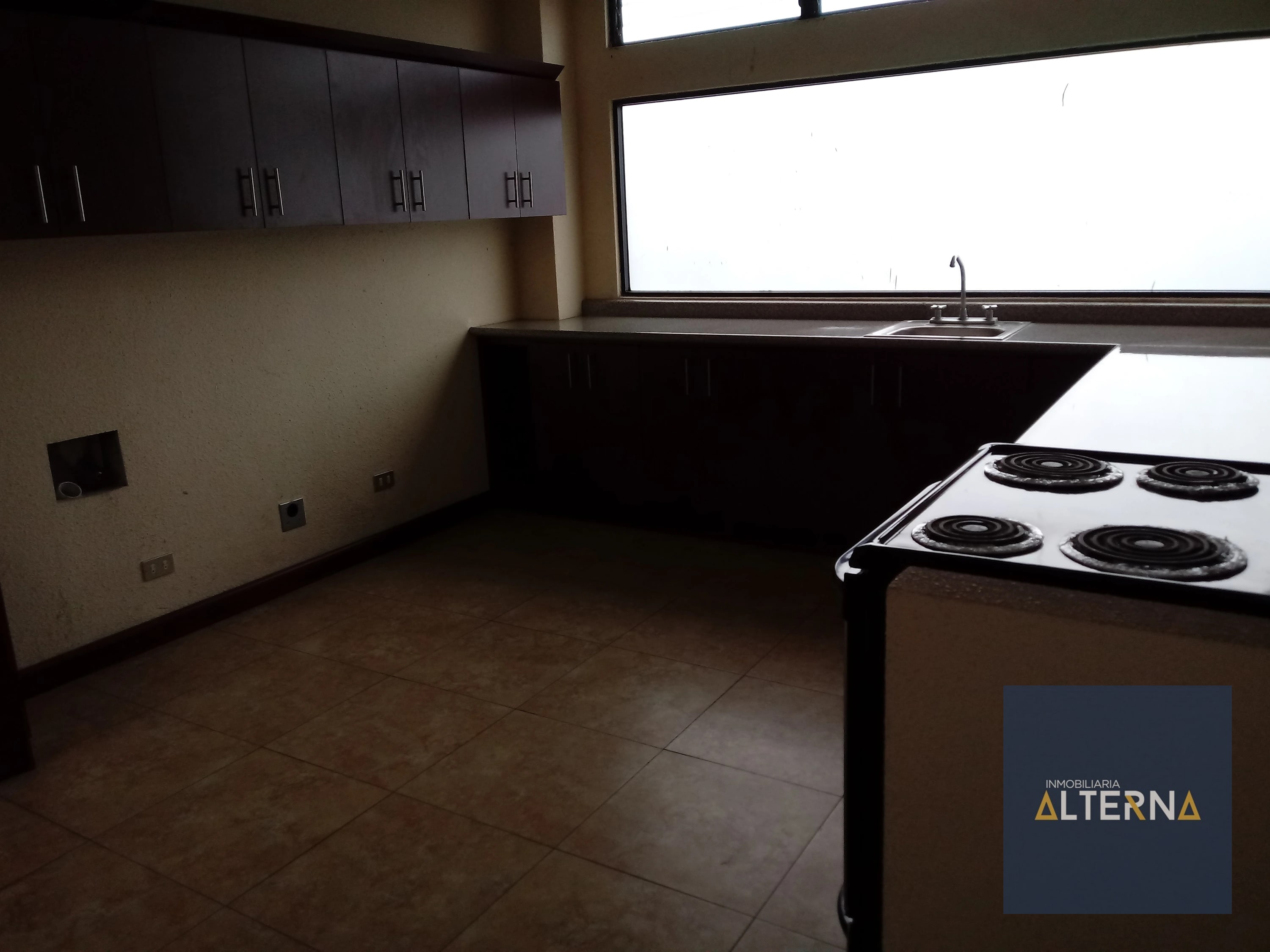 Apartamento en Renta en zona 10 muy cerca de centro medico — Apartamento en Alquiler en Zona 10, Guatemala, Ciudad — foto 10 de 10