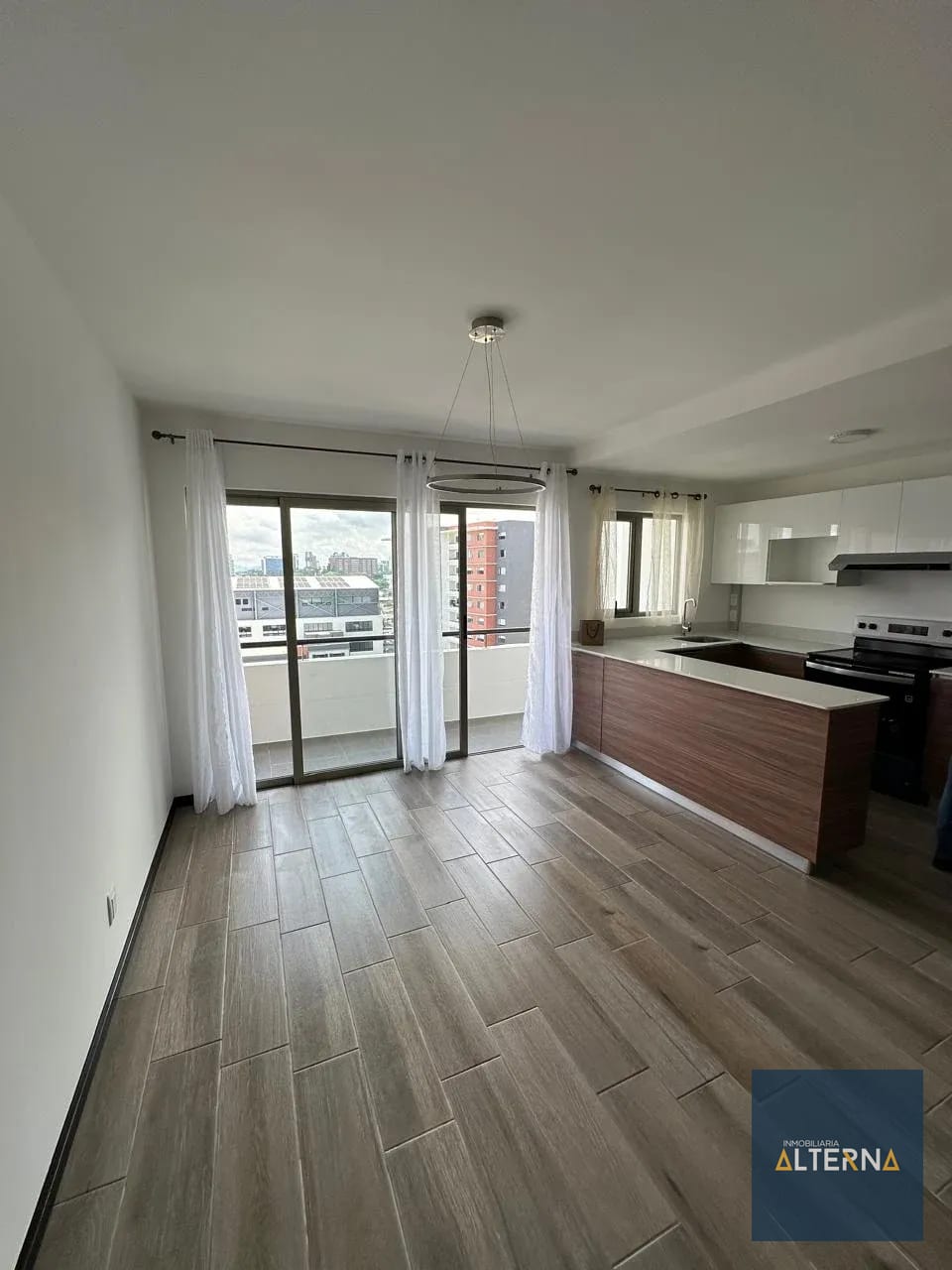 Apartamento en renta en Zona 14 — Apartamento en Alquiler en Zona 14, Guatemala, Ciudad — foto 6 de 8