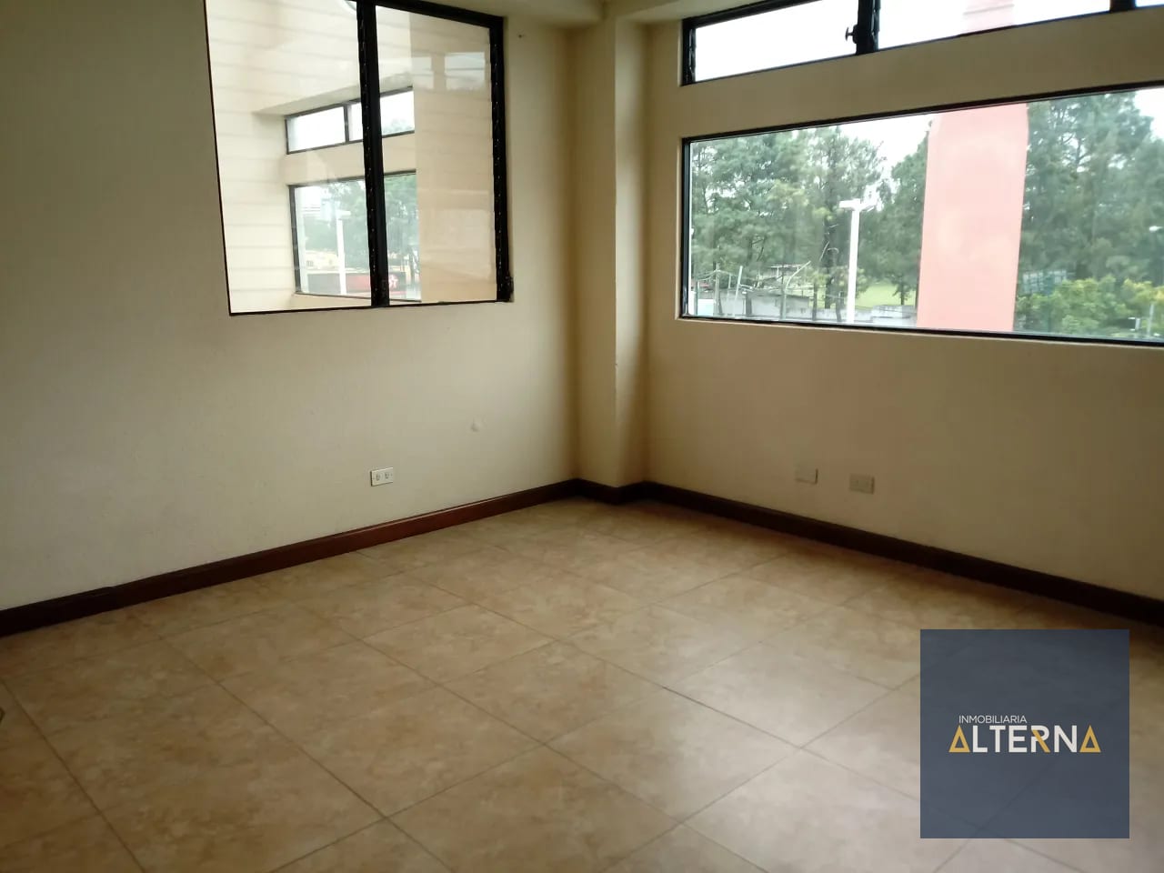 Apartamento en Renta en zona 10 muy cerca de centro medico — Apartamento en Alquiler en Zona 10, Guatemala, Ciudad — foto 3 de 10