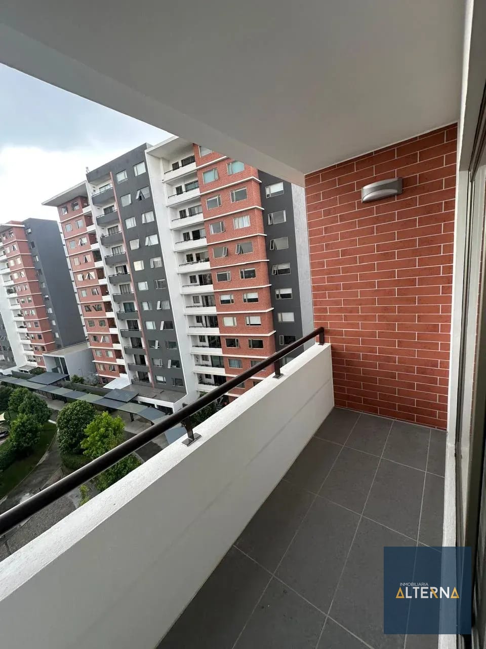 Apartamento en Venta Zona 14 primer nivel con jardin — Apartamento en Venta en Zona 14, Guatemala, Ciudad — foto 6 de 10