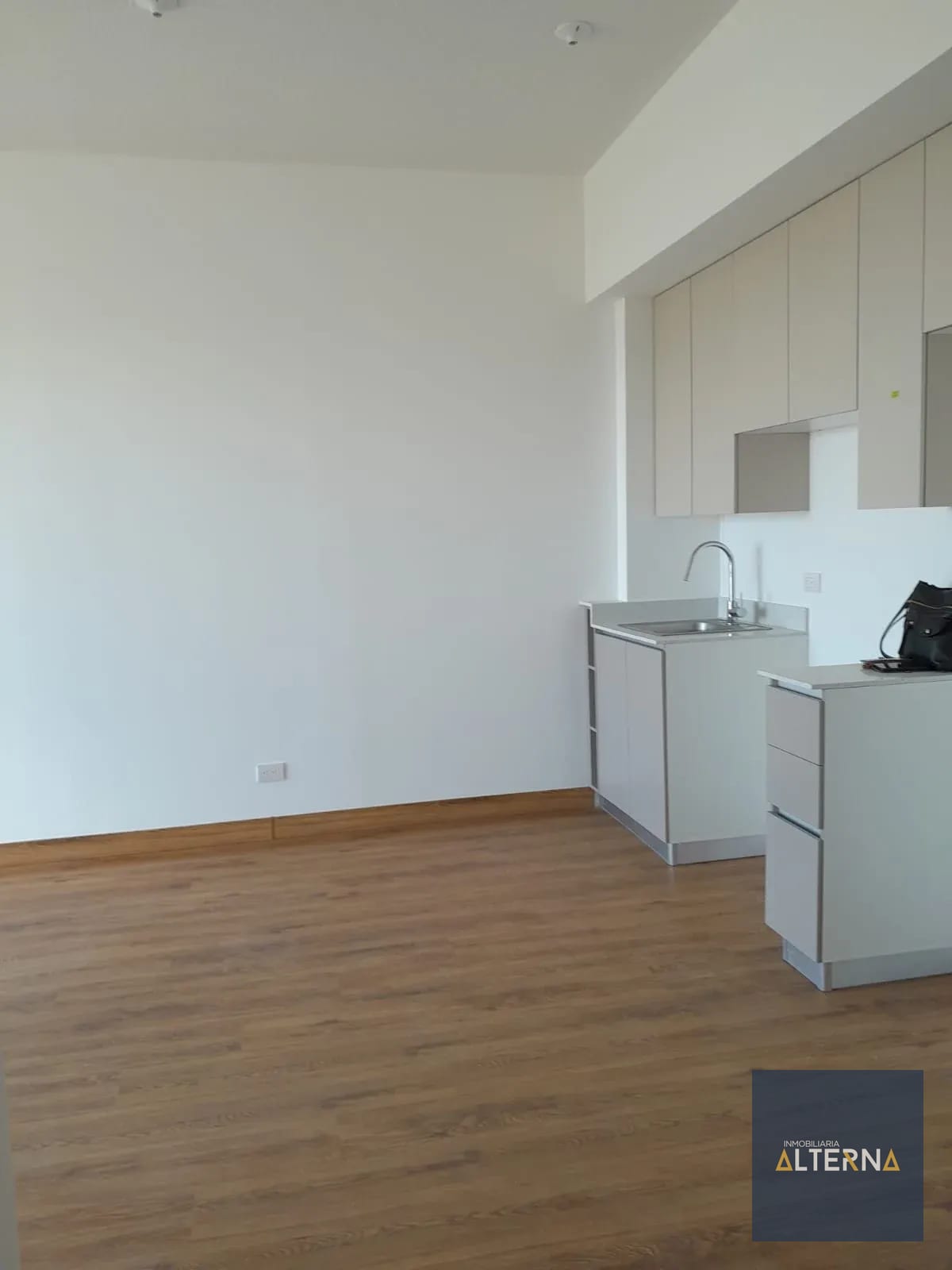 ¡Oportunidad Única! Se Renta Apartamento en Zona 2 — Apartamento en Alquiler en Zona 2, Guatemala, Ciudad — foto 10 de 14