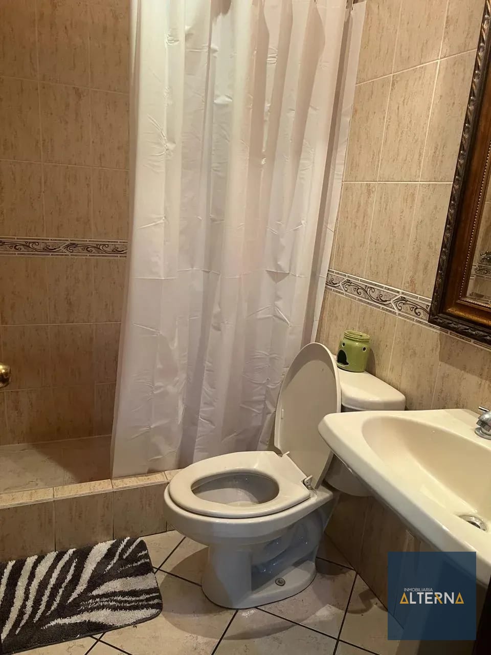 Apartamento en Renta Amueblado y Equipado Zona 10 — Apartamento en Alquiler en Zona 10, Guatemala, Ciudad — foto 8 de 11