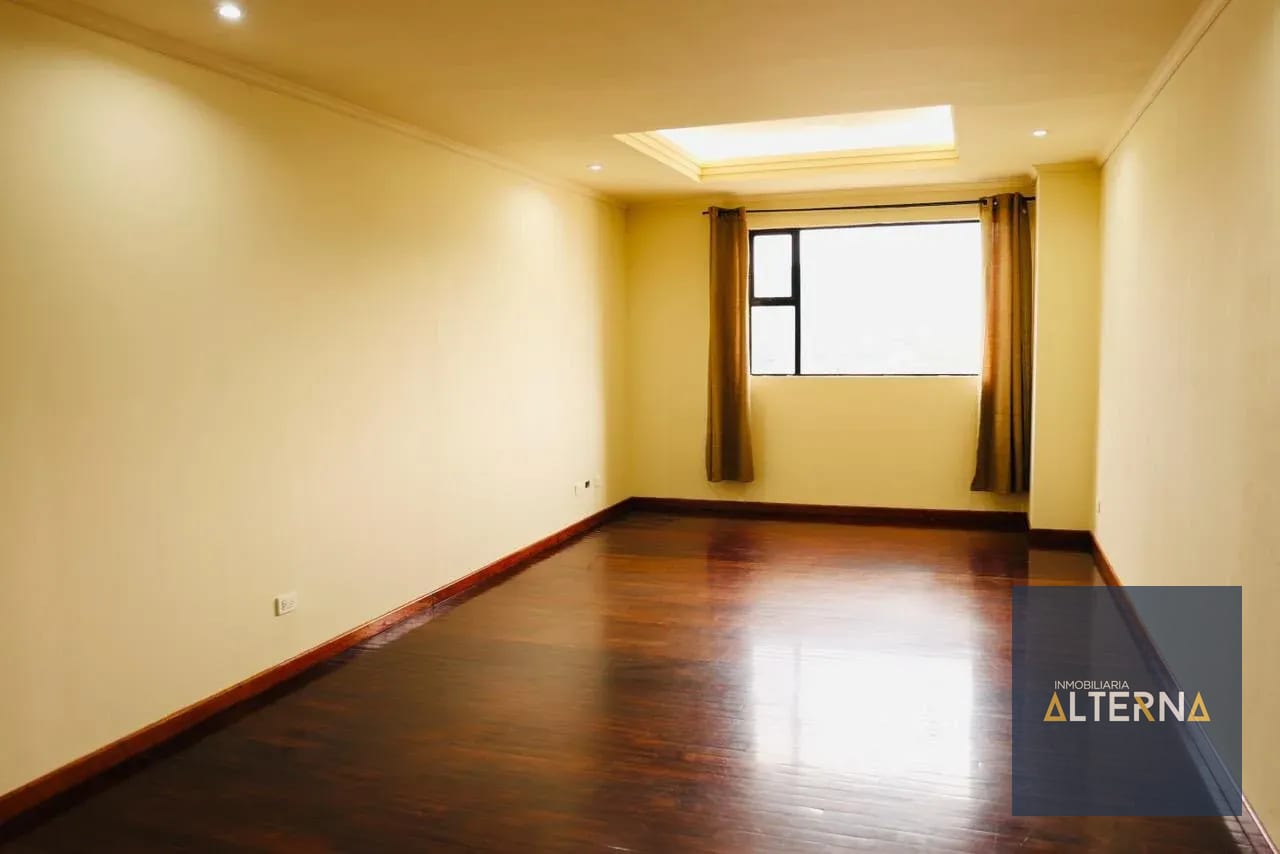 Apartamento en Renta en Zona 10 — Apartamento en Alquiler en Zona 10, Guatemala, Ciudad — foto 3 de 15