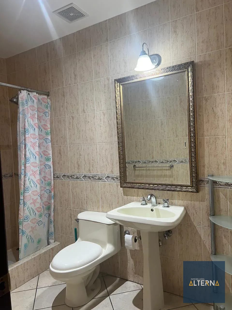 Apartamento en Renta Amueblado y Equipado - Image 2
