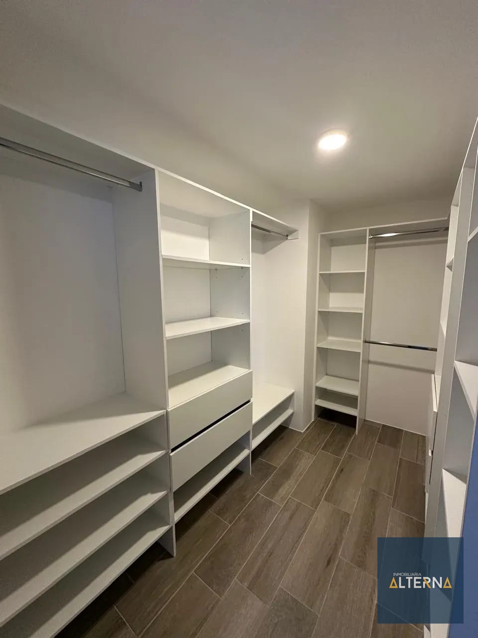 Apartamento en renta en Zona 14 Edificio Seghería — Apartamento en Alquiler en Zona 14, Guatemala, Ciudad — foto 4 de 11