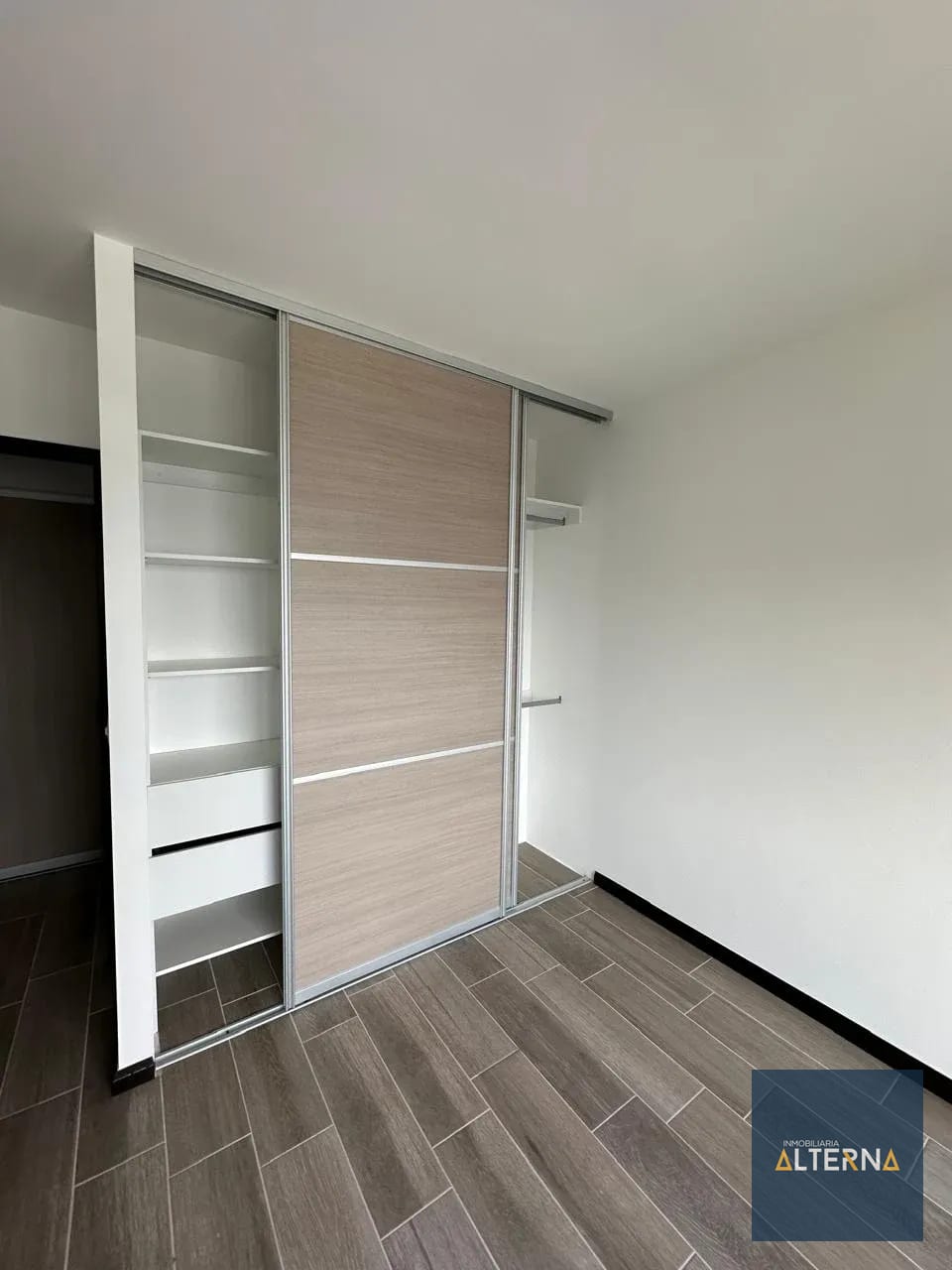 Apartamento en renta en Zona 14 Edificio Seghería — Apartamento en Alquiler en Zona 14, Guatemala, Ciudad — foto 7 de 11