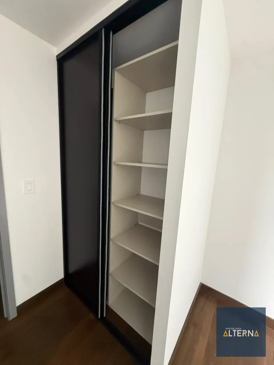 ¡Apartamento en renta en zona 10! ¡Listo para estrenar! — Apartamento en Alquiler en Zona 10, Guatemala, Ciudad — foto 3 de 15