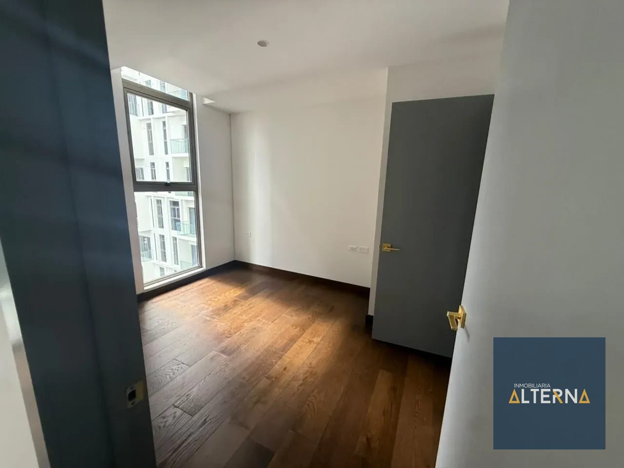 ¡Apartamento en renta en zona 10! ¡Listo para estrenar! — Apartamento en Alquiler en Zona 10, Guatemala, Ciudad — foto 1 de 15