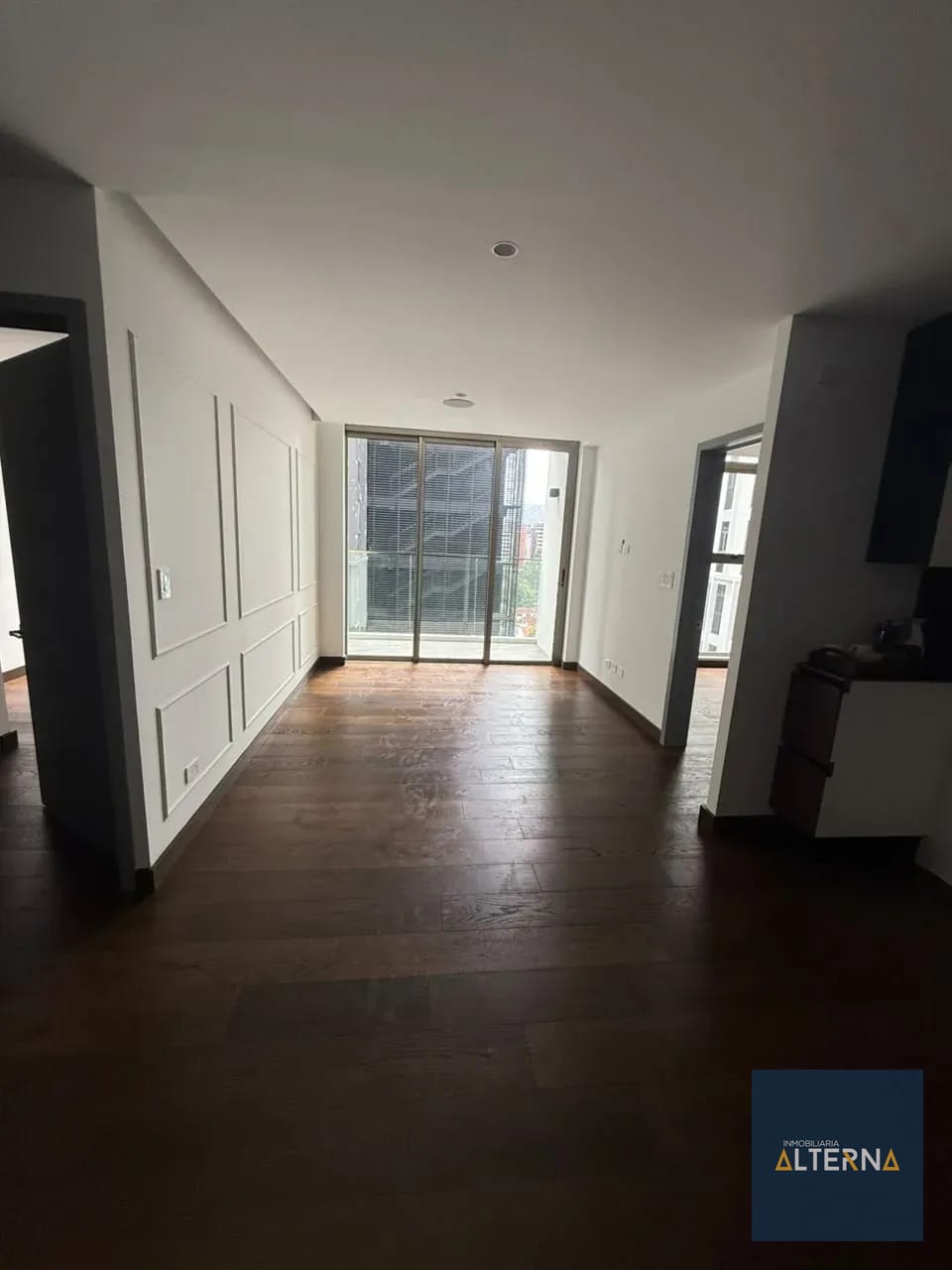 Apartamento en renta en el mejor sector de zona 10 EDIFICIO ATARAH — Apartamento en Alquiler en Zona 10, Guatemala, Ciudad — foto 4 de 14