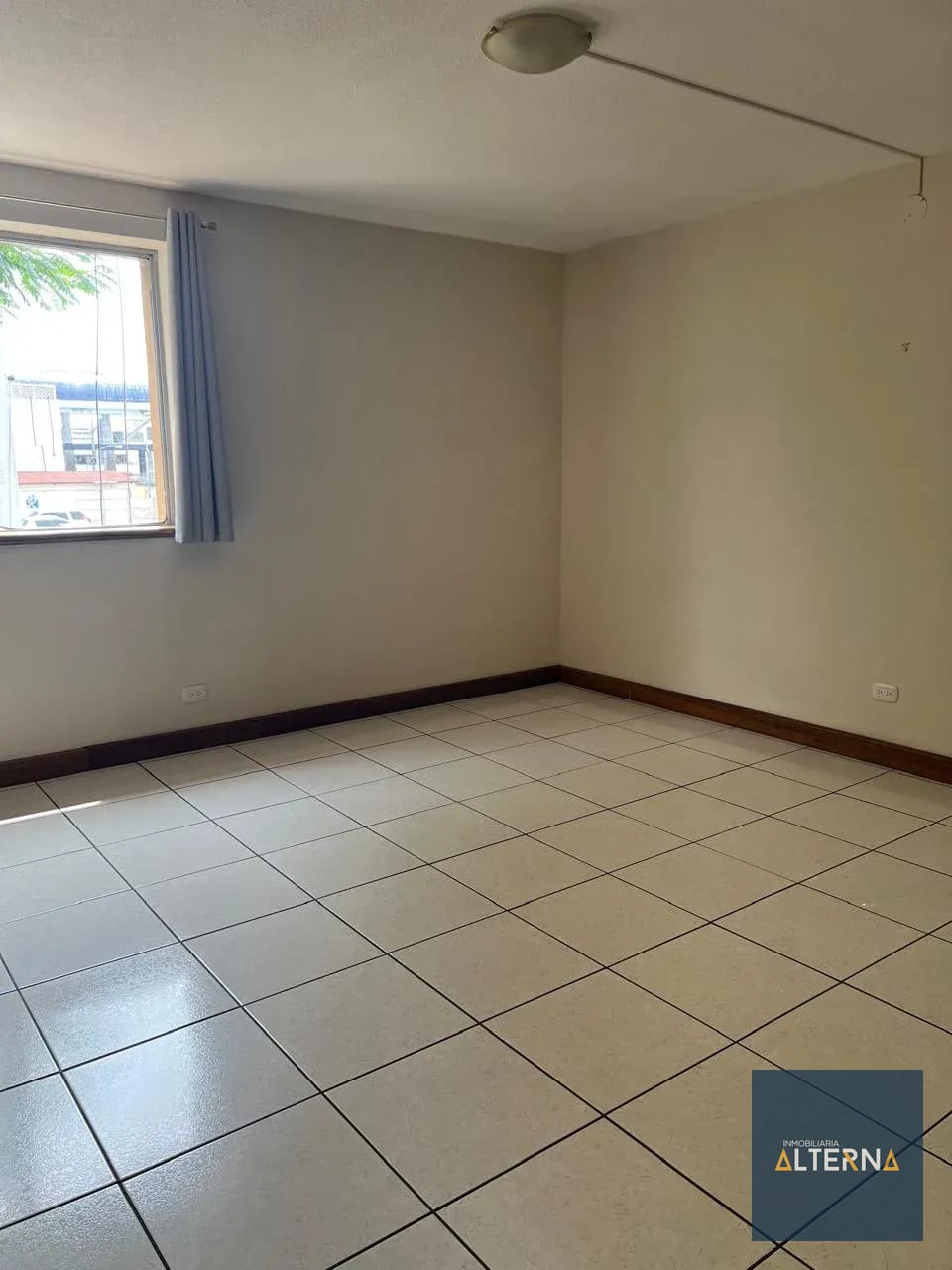 Apartamento en Renta Zona 9 — Apartamento en Alquiler en Zona 9, Guatemala, Ciudad — foto 2 de 12
