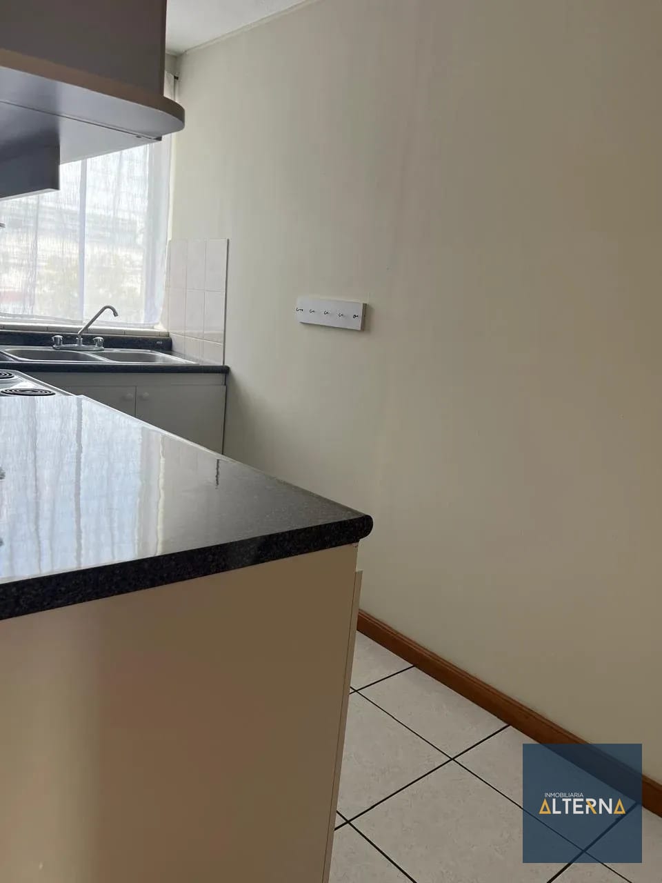Apartamento en Renta Zona 9 — Apartamento en Alquiler en Zona 9, Guatemala, Ciudad — foto 5 de 12