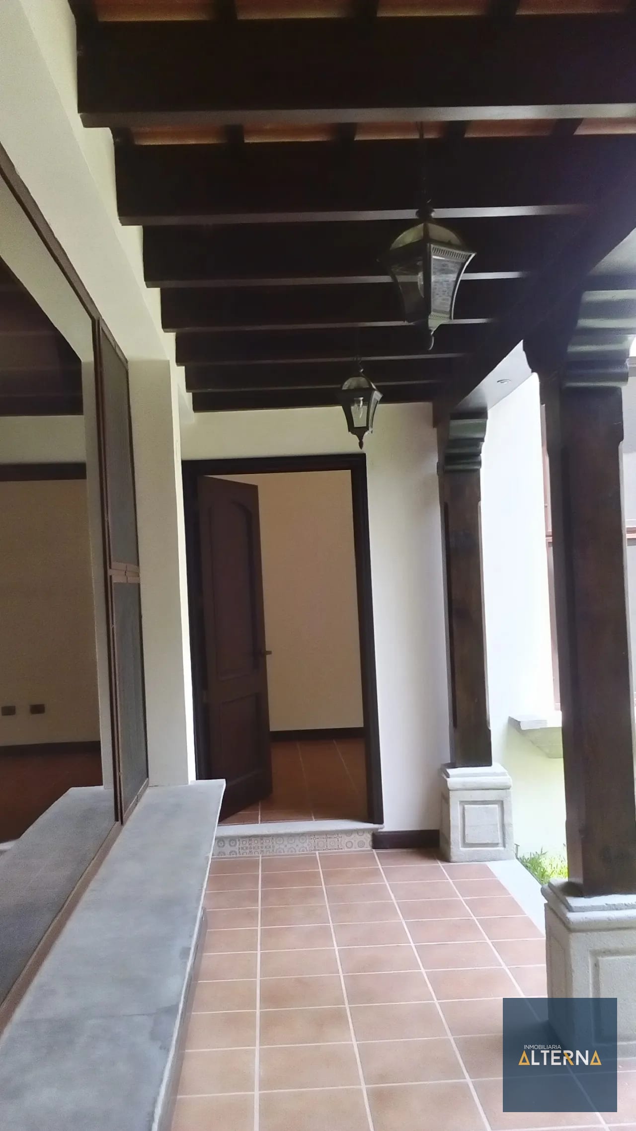 Apartamento de Primer Nivel con Jardin en Renta Zona 16 Kanajuyu a 5 M — Apartamento en Alquiler en Zona 16, Guatemala, Ciudad — foto 10 de 16