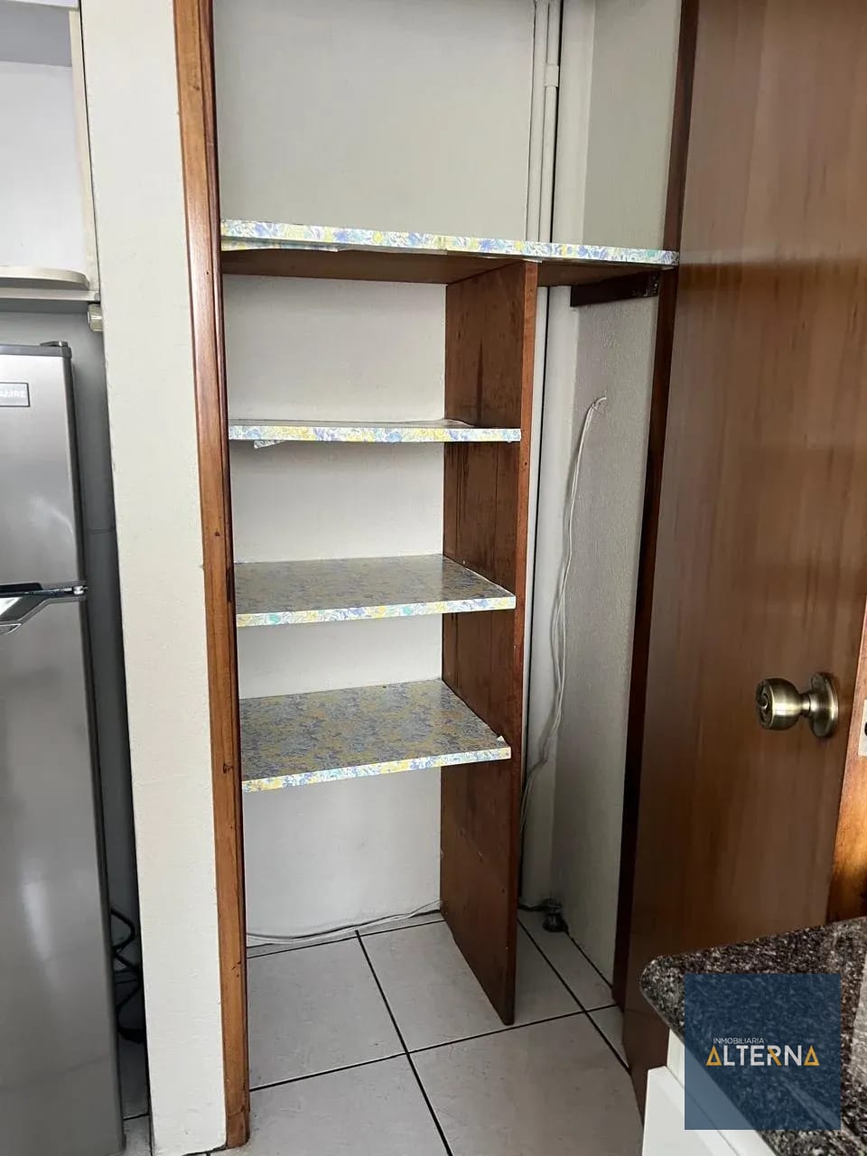 APARTAMENTO EN RENTA ZONA 9 Segundo nivel sin elevador — Apartamento en Alquiler en Zona 9, Guatemala, Ciudad — foto 1 de 13