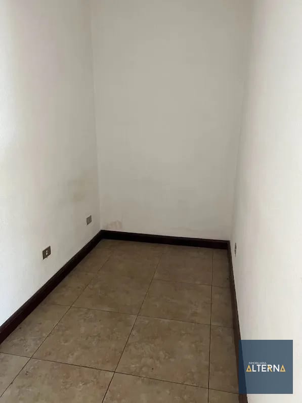 Apartamento en Renta en zona 10 muy cerca de centro medico — Apartamento en Alquiler en Zona 10, Guatemala, Ciudad — foto 1 de 9