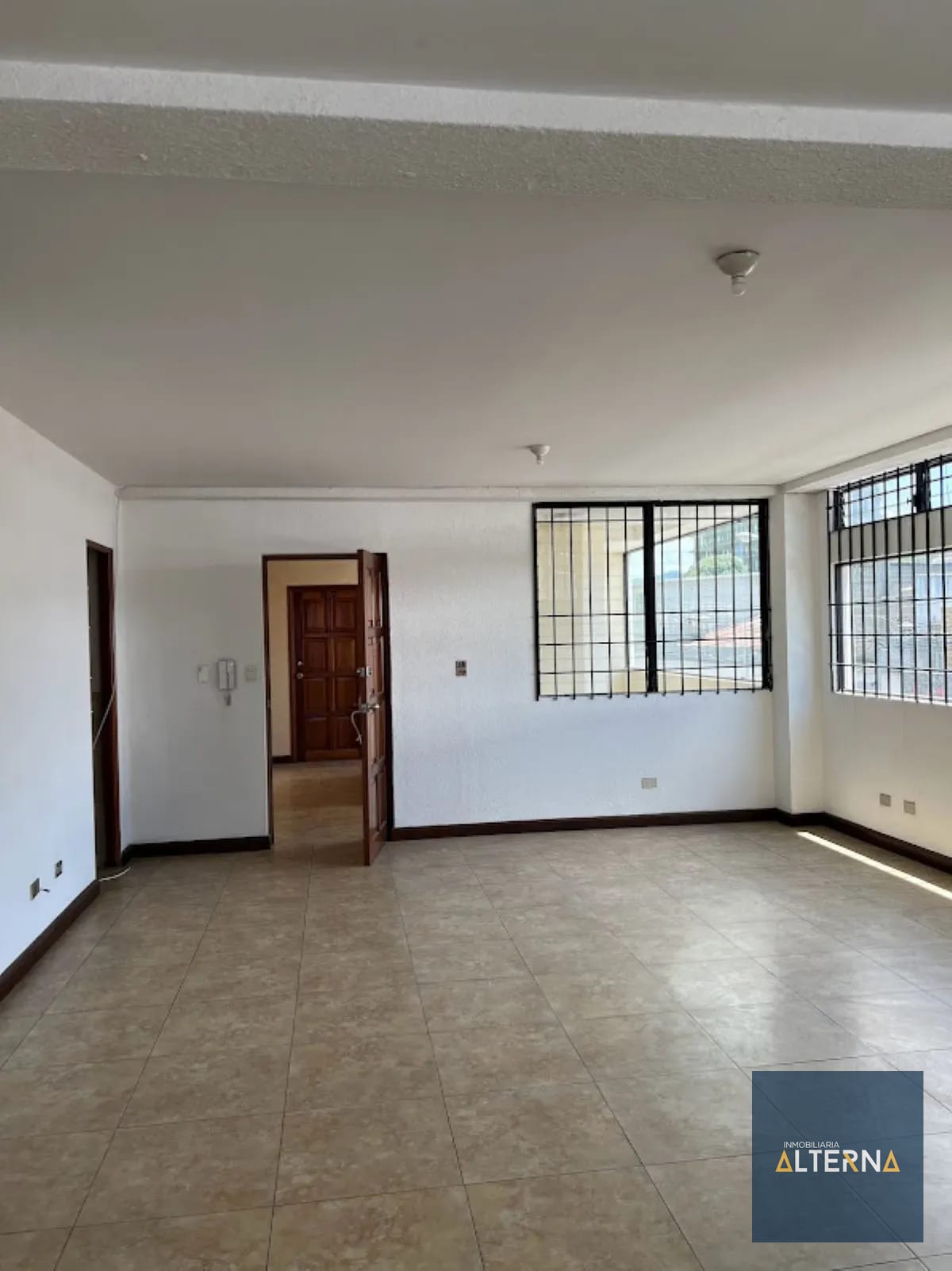 Apartamento en Renta en zona 10 muy cerca de centro medico — Apartamento en Alquiler en Zona 10, Guatemala, Ciudad — foto 8 de 9