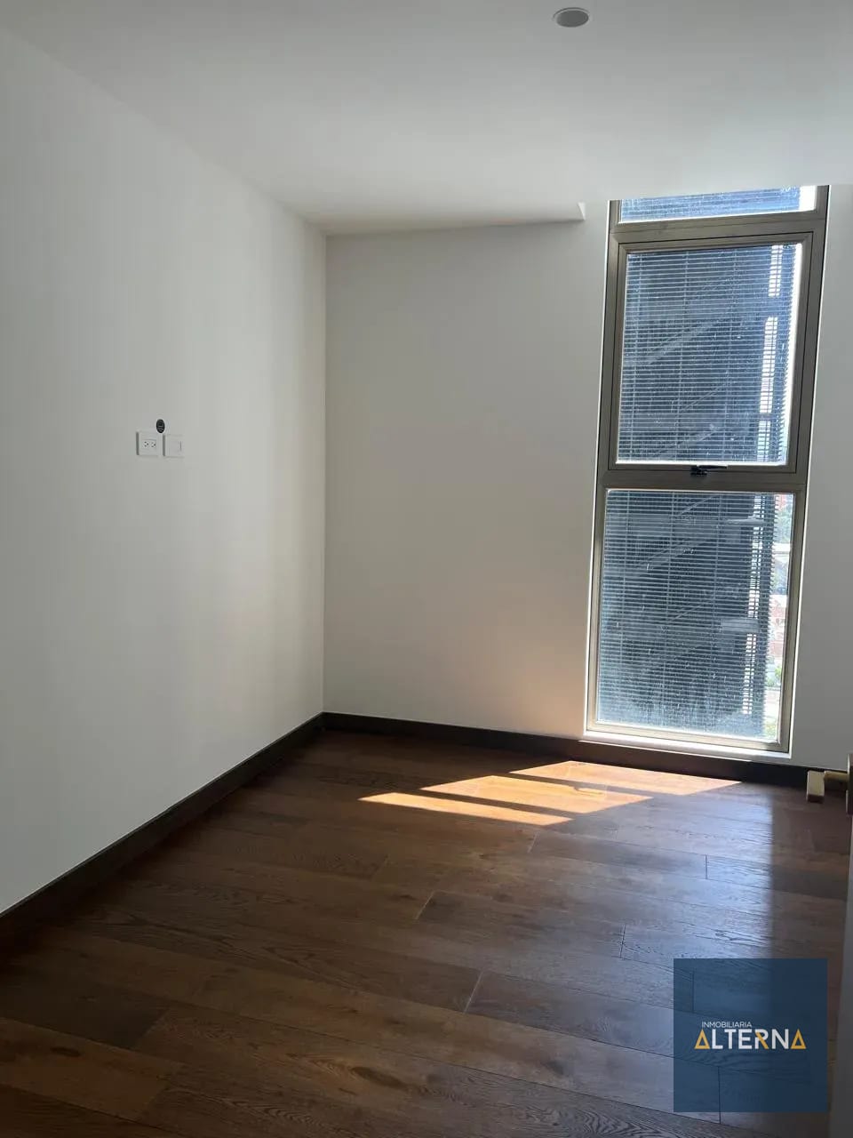 Apartamento en renta zona 10 EDIFICIO ATARAH — Apartamento en Alquiler en Zona 10, Guatemala, Ciudad — foto 7 de 16
