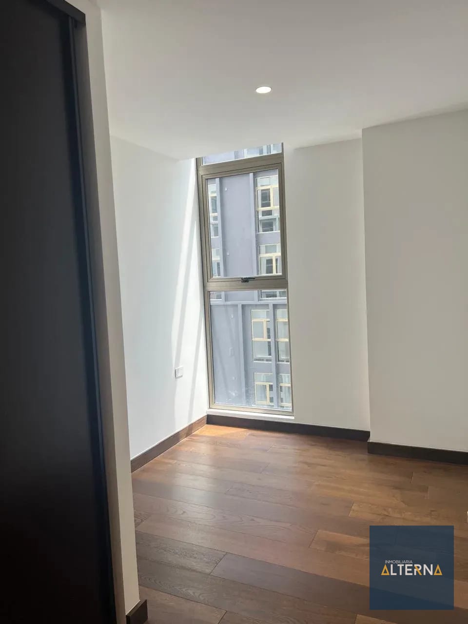 Apartamento en renta zona 10 EDIFICIO ATARAH — Apartamento en Alquiler en Zona 10, Guatemala, Ciudad — foto 14 de 16