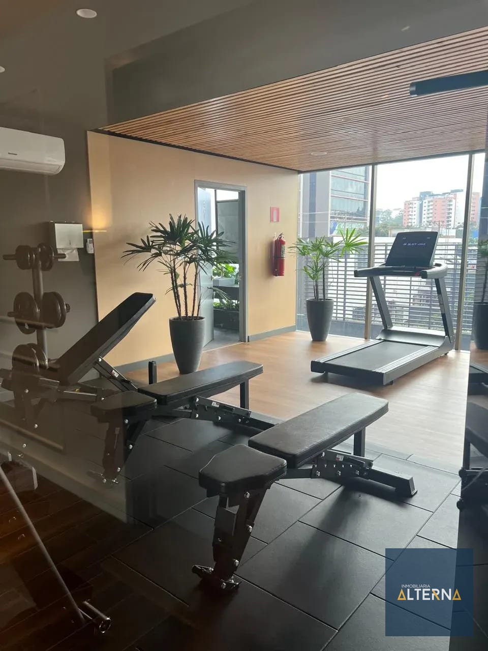 Apartamento en renta en el mejor sector de zona 10 — Apartamento en Alquiler en Zona 10, Guatemala, Ciudad — foto 4 de 12