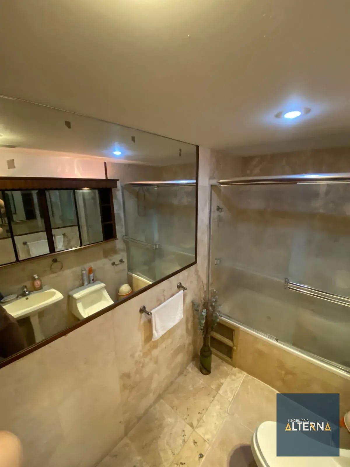 Apartamento Amueblado en Renta en Zona 13 — Apartamento en Alquiler en Zona 13, Guatemala, Ciudad — foto 1 de 12