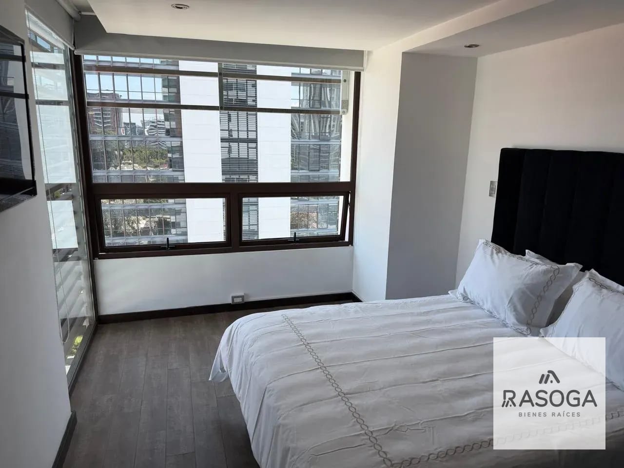 APARTAMENTO FULL AMOBLADO EN URBANA, EN ZONA 10 — Apartamento en Alquiler en Urbana, Zona 10, Guatemala, Ciudad — foto 4 de 5