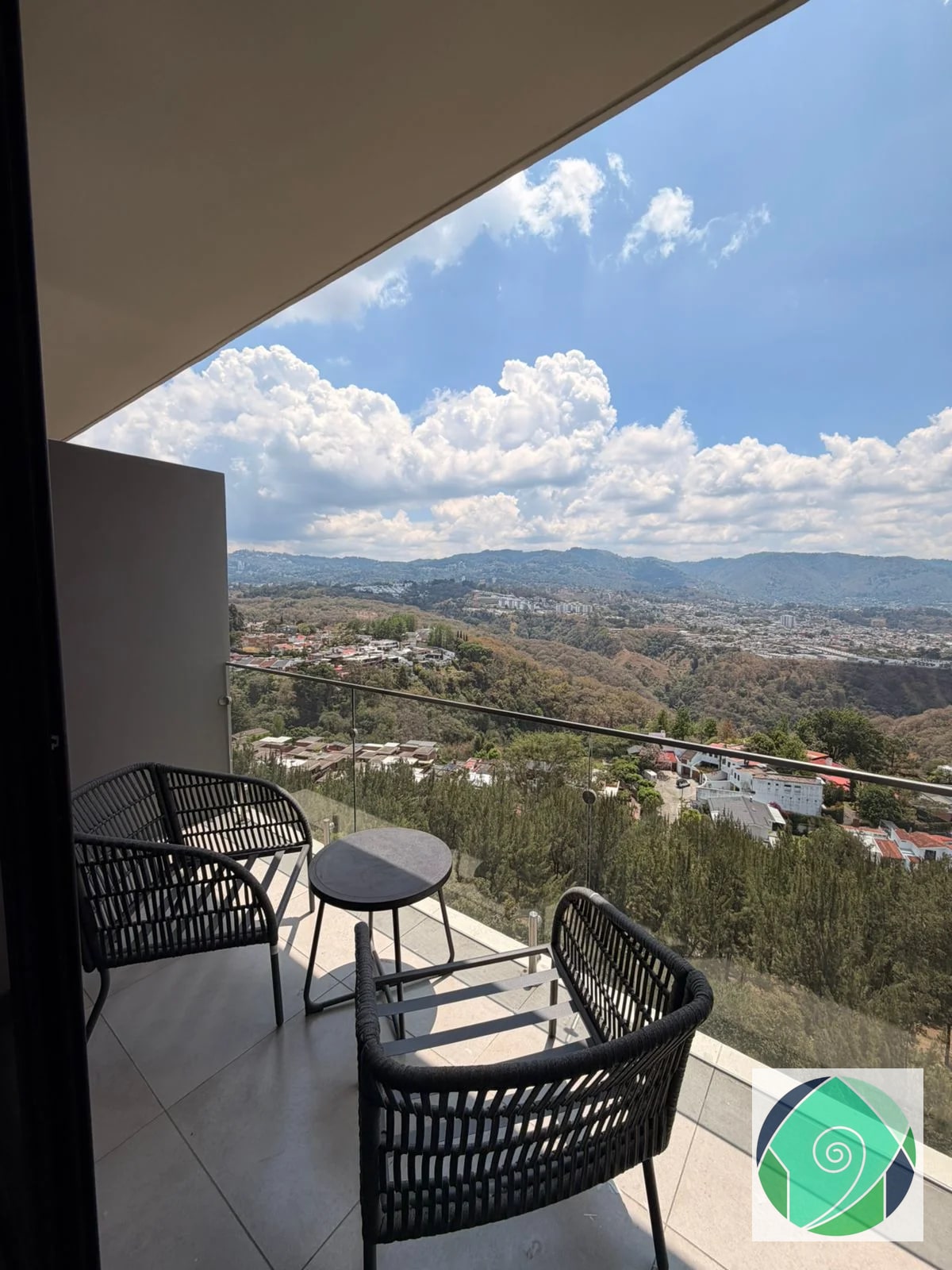 ALQUILER APARTAMENTO AMUEBLADO EN ZONA 13 — Apartamento en Alquiler en Elemento Plaza Berlín, Zona 13, Guatemala, Ciudad — foto 11 de 11
