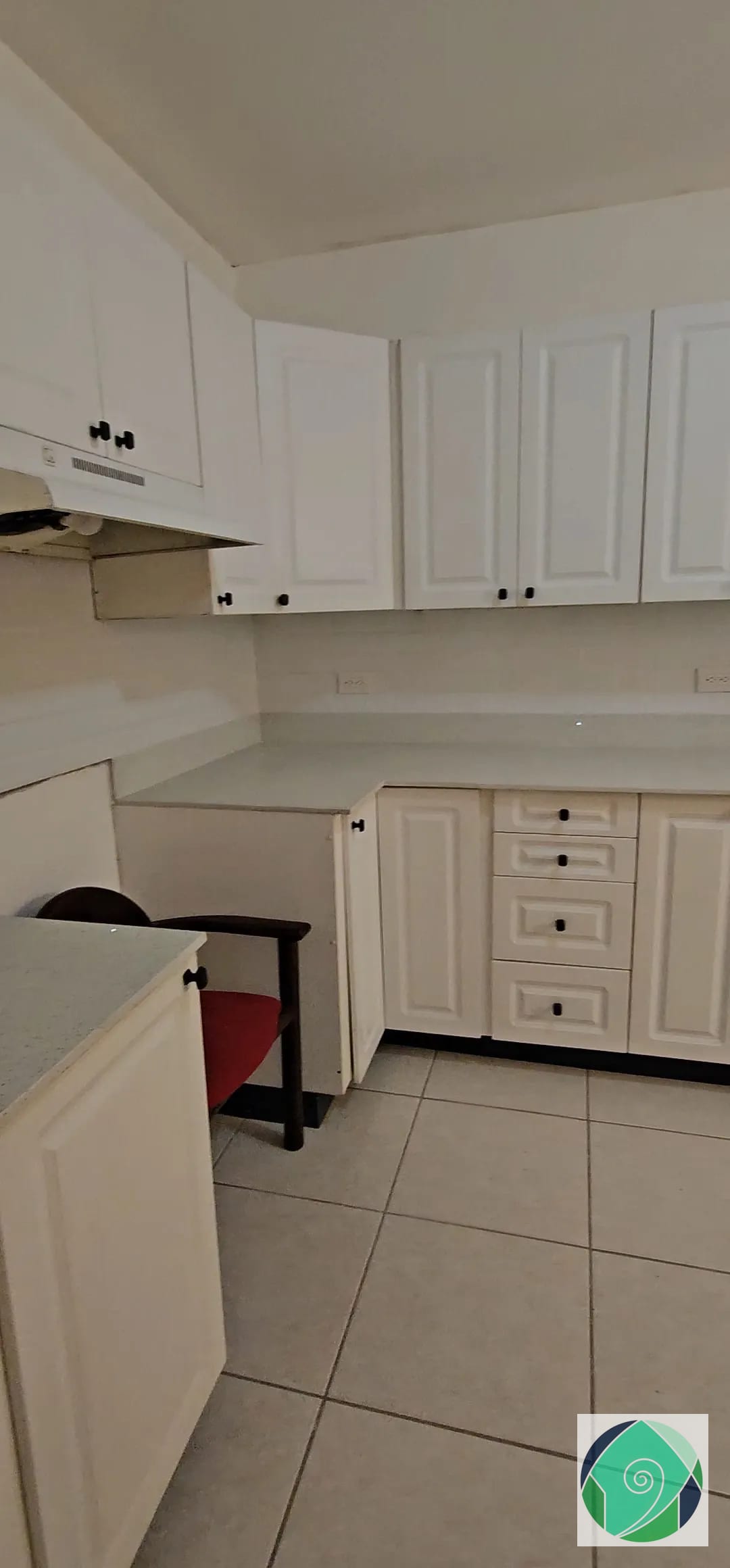ALQULLER APARTAMENTO EN ZONA 10 — Apartamento en Alquiler en Torre Castelar, Zona 10, Guatemala, Ciudad — foto 5 de 17