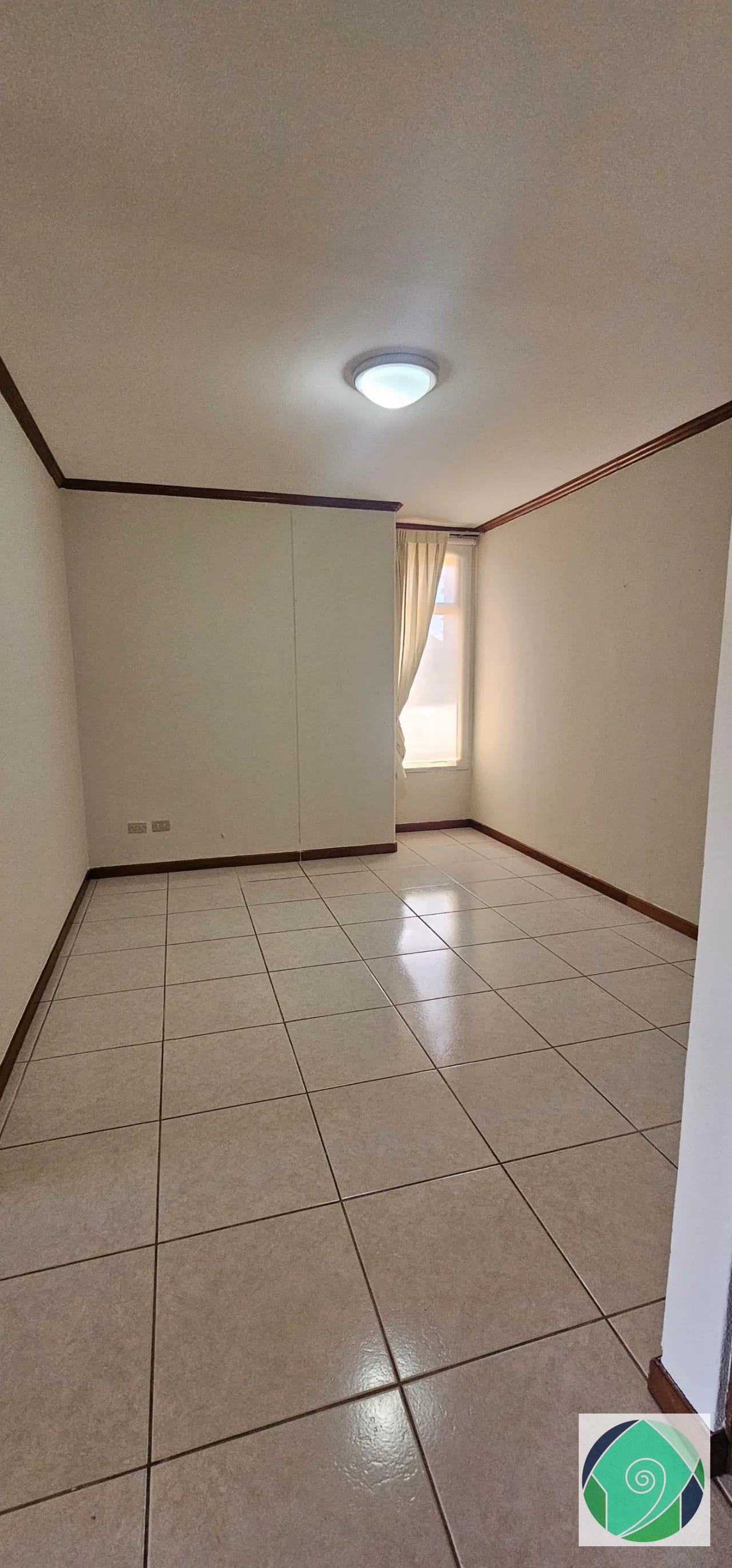 ALQULLER APARTAMENTO EN ZONA 10 — Apartamento en Alquiler en Torre Castelar, Zona 10, Guatemala, Ciudad — foto 7 de 17