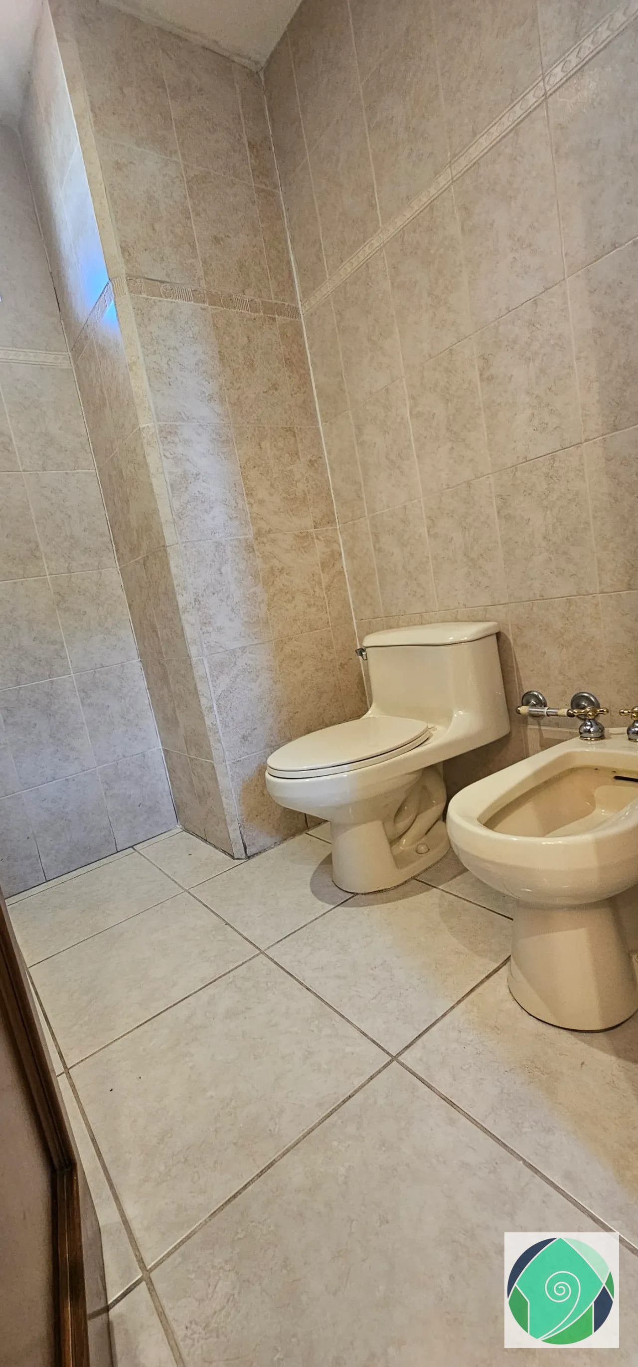 ALQULLER APARTAMENTO EN ZONA 10 — Apartamento en Alquiler en Torre Castelar, Zona 10, Guatemala, Ciudad — foto 14 de 17