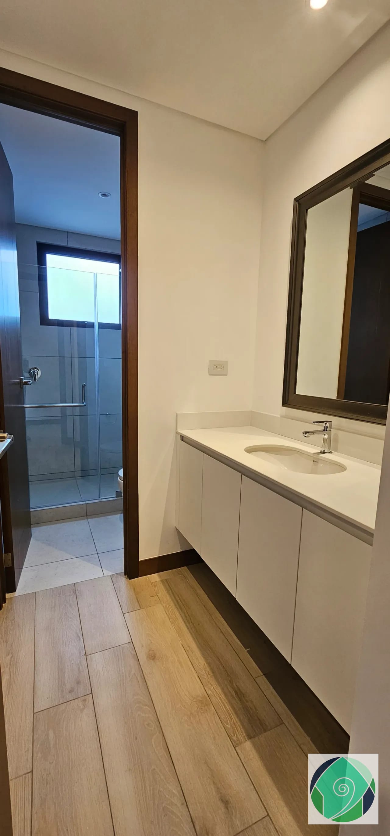 Alquiler Apartamento de 3 Habitaciones en Ferré Diez, Z10 — Apartamento en Alquiler en Ferré Diez, Zona 10, Guatemala, Ciudad — foto 9 de 16