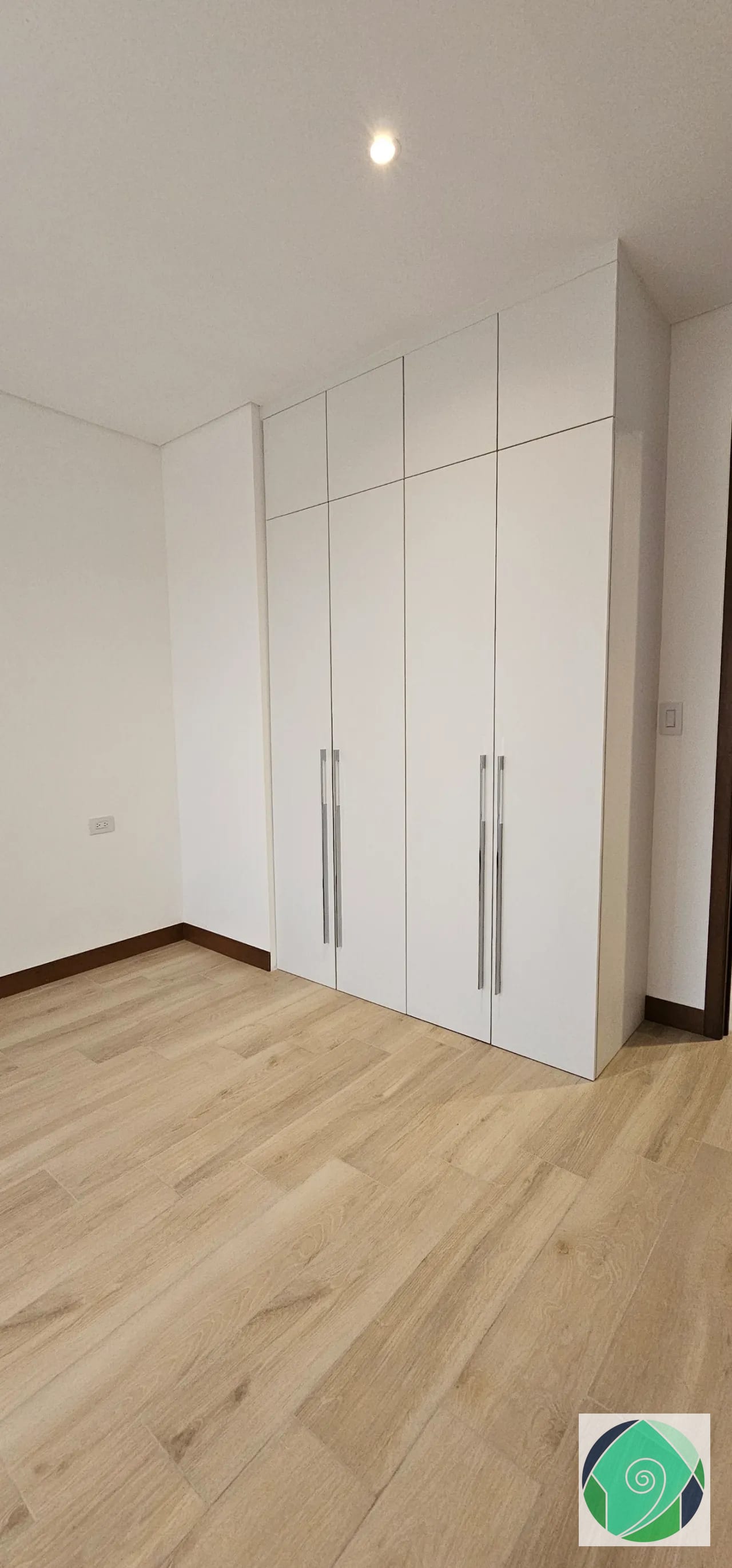 Alquiler Apartamento de 3 Habitaciones en Ferré Diez, Z10 — Apartamento en Alquiler en Ferré Diez, Zona 10, Guatemala, Ciudad — foto 11 de 16