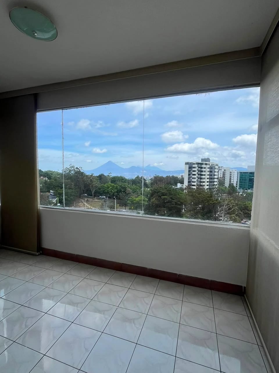 Renta Apartamento Edificio Convista, Zona 15 — Apartamento en Alquiler en Zona 15, Guatemala, Ciudad — foto 4 de 12