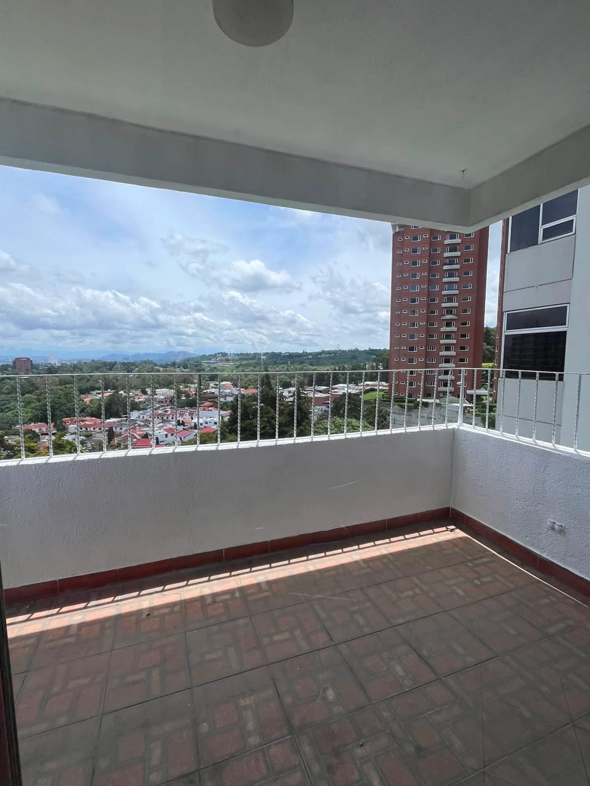 Renta Apartamento Edificio Convista, Zona 15 — Apartamento en Alquiler en Zona 15, Guatemala, Ciudad — foto 6 de 12