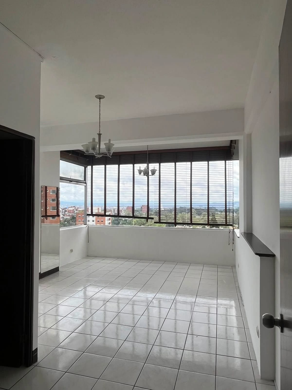 Renta Apartamento Edificio Convista, Zona 15 — Apartamento en Alquiler en Zona 15, Guatemala, Ciudad — foto 7 de 12