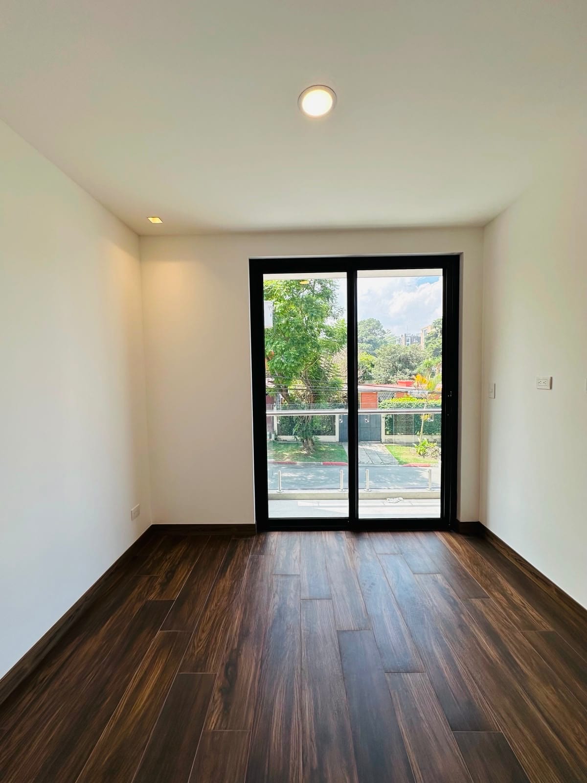 Apartamento en renta zona 15 — Apartamento en Alquiler en Vila Quince, Zona 15, Guatemala, Ciudad — foto 2 de 6