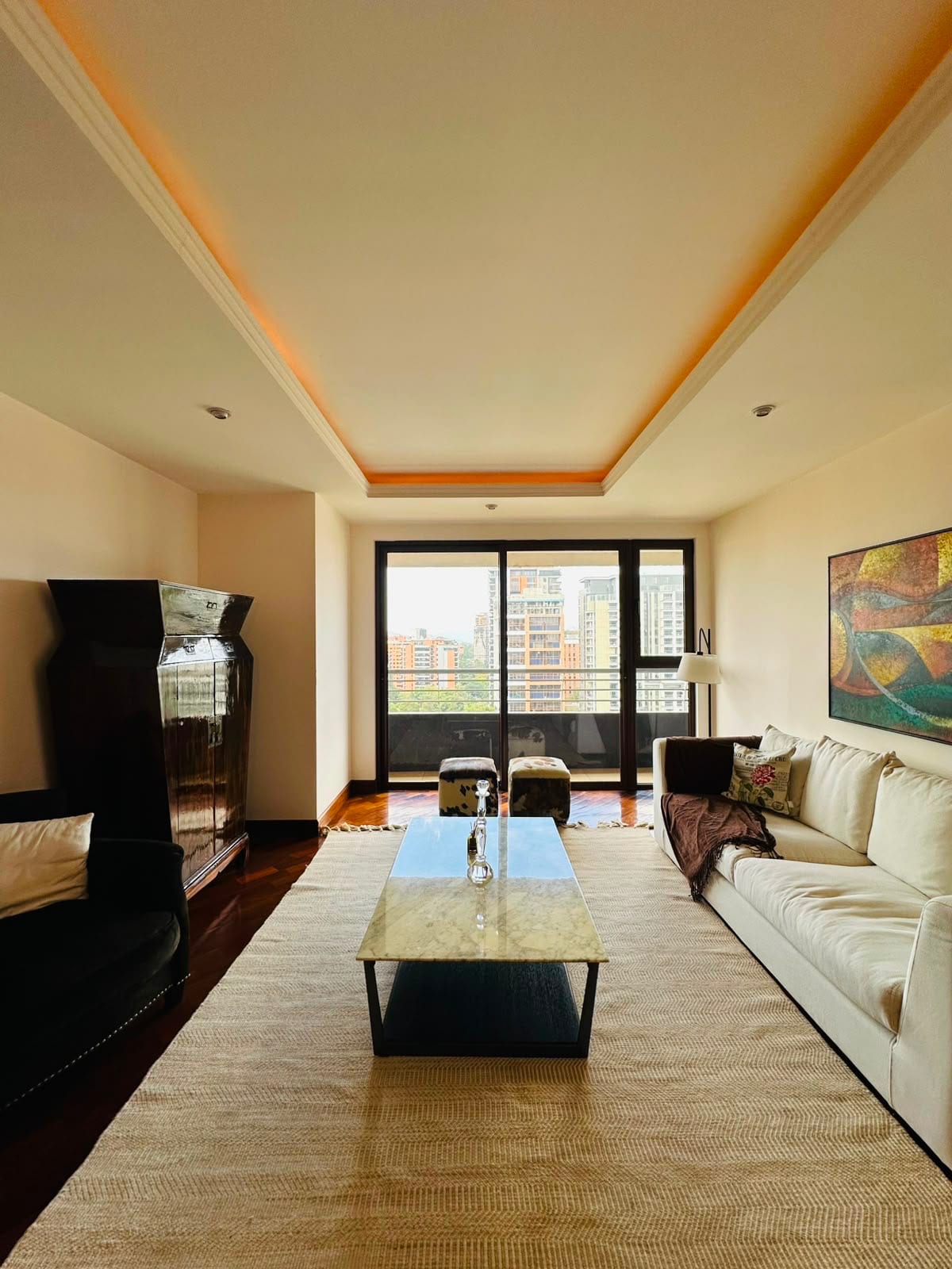 Apartamento amueblado en renta zona 10 — Apartamento en Alquiler en Santa María, Zona 10, Guatemala, Ciudad — foto 1 de 7