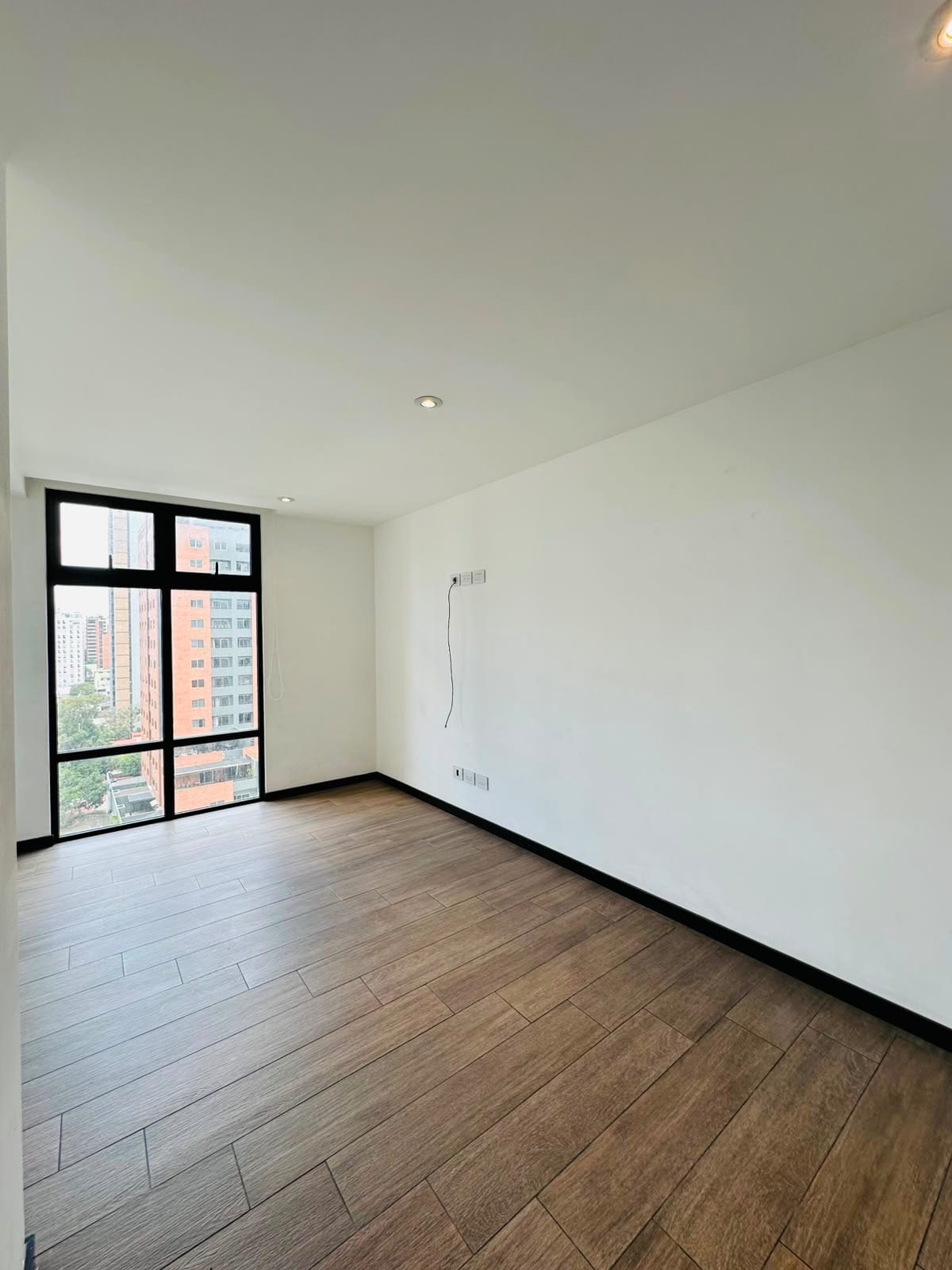 Apartamento en venta zona 10 — Apartamento en Venta en Zona 10, Guatemala, Ciudad — foto 3 de 6