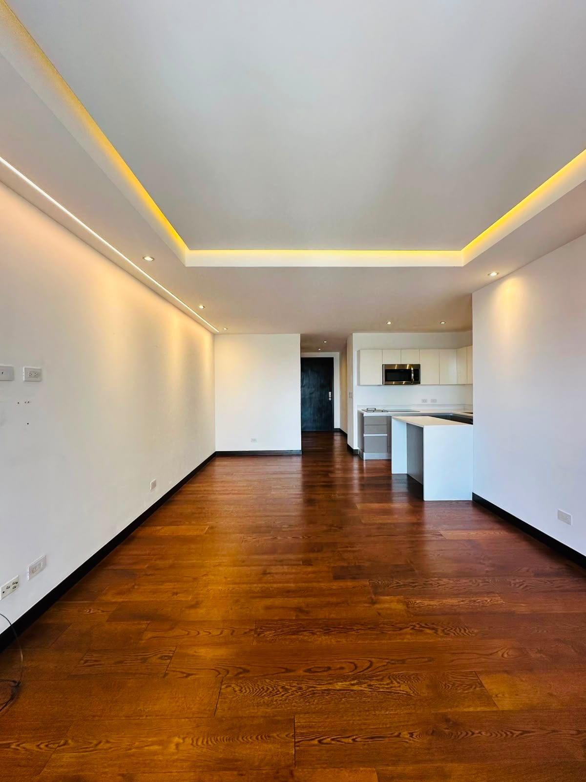 Apartamento en renta zona 10 — Apartamento en Alquiler en Zona 10, Guatemala, Ciudad — foto 2 de 5