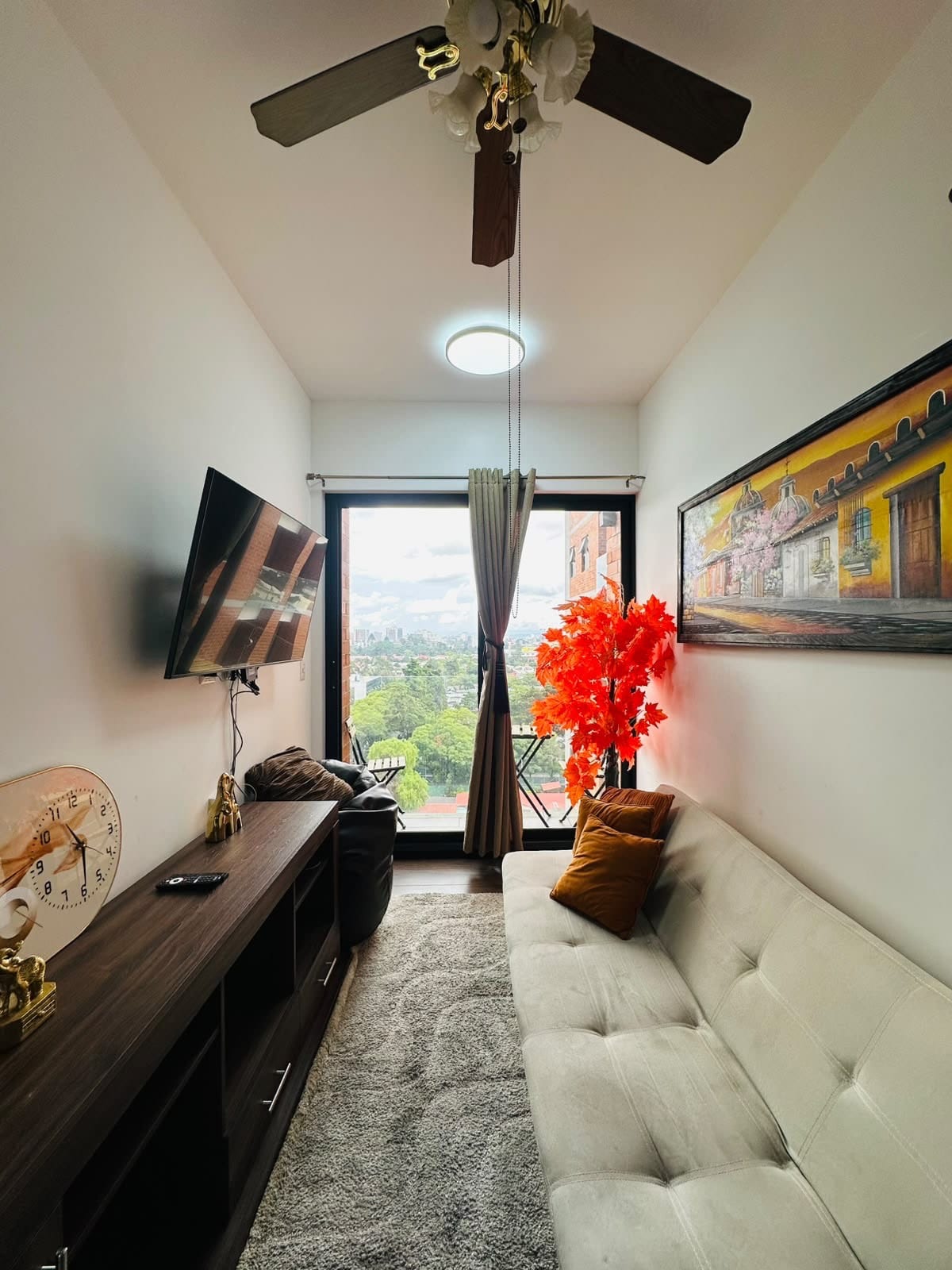 Apartamento amueblado en zona 10 — Apartamento en Alquiler en Brunelo, Zona 10, Guatemala, Ciudad — foto 1 de 5