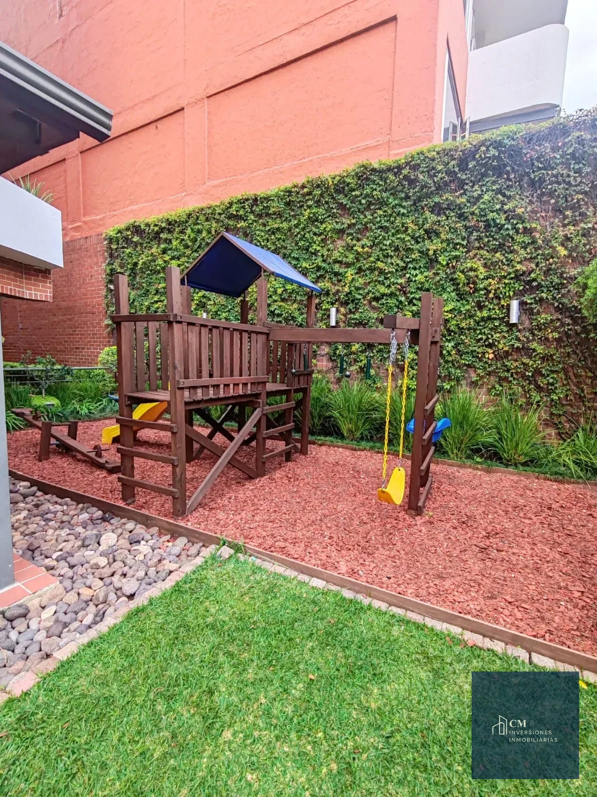 Juegos Infantiles — Apartamento en Renta, Quinta Avenida Zona 14 — Apartamento en Alquiler en Quinta Avenida, Zona 14, Guatemala, Ciudad — foto 12 de 12