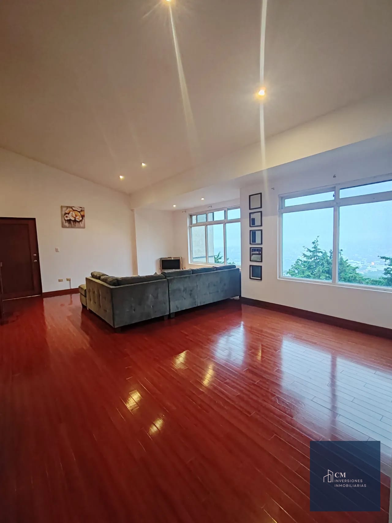 Comedor — ¡Apartamento con hermosas vistas en Km 9.5 en Carretera al Salvador! — Apartamento en Venta en Carretera a El Salvador, Guatemala, Ciudad — foto 5 de 17