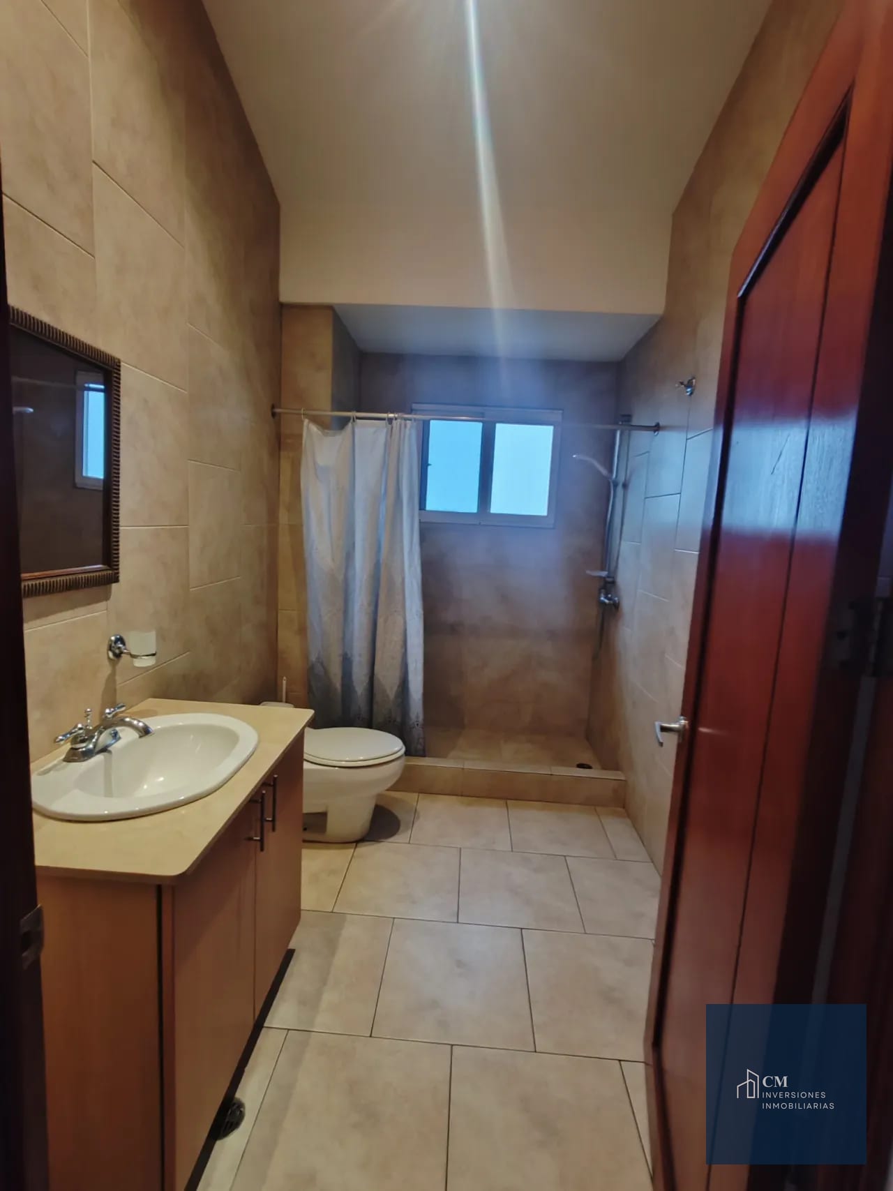 Baño — ¡Apartamento con hermosas vistas en Km 9.5 en Carretera al Salvador! — Apartamento en Venta en Carretera a El Salvador, Guatemala, Ciudad — foto 15 de 17