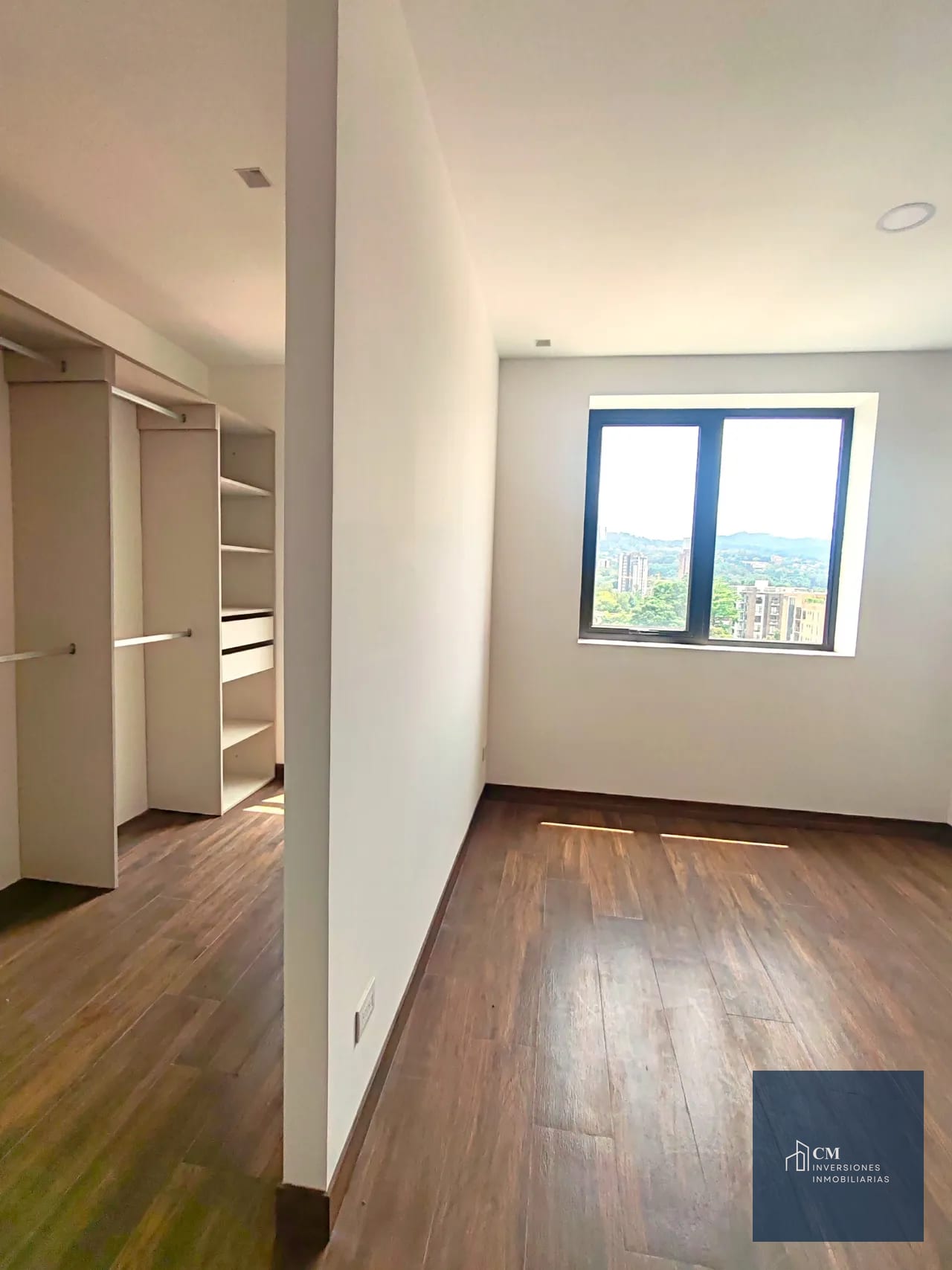 Dormitorio principal — APARTAMENTO EN ZONA 15, VH II. ¡Comodidad, estilo y amenidades! — Apartamento en Alquiler en Vista Hermosa II, Zona 15, Guatemala, Ciudad — foto 5 de 17