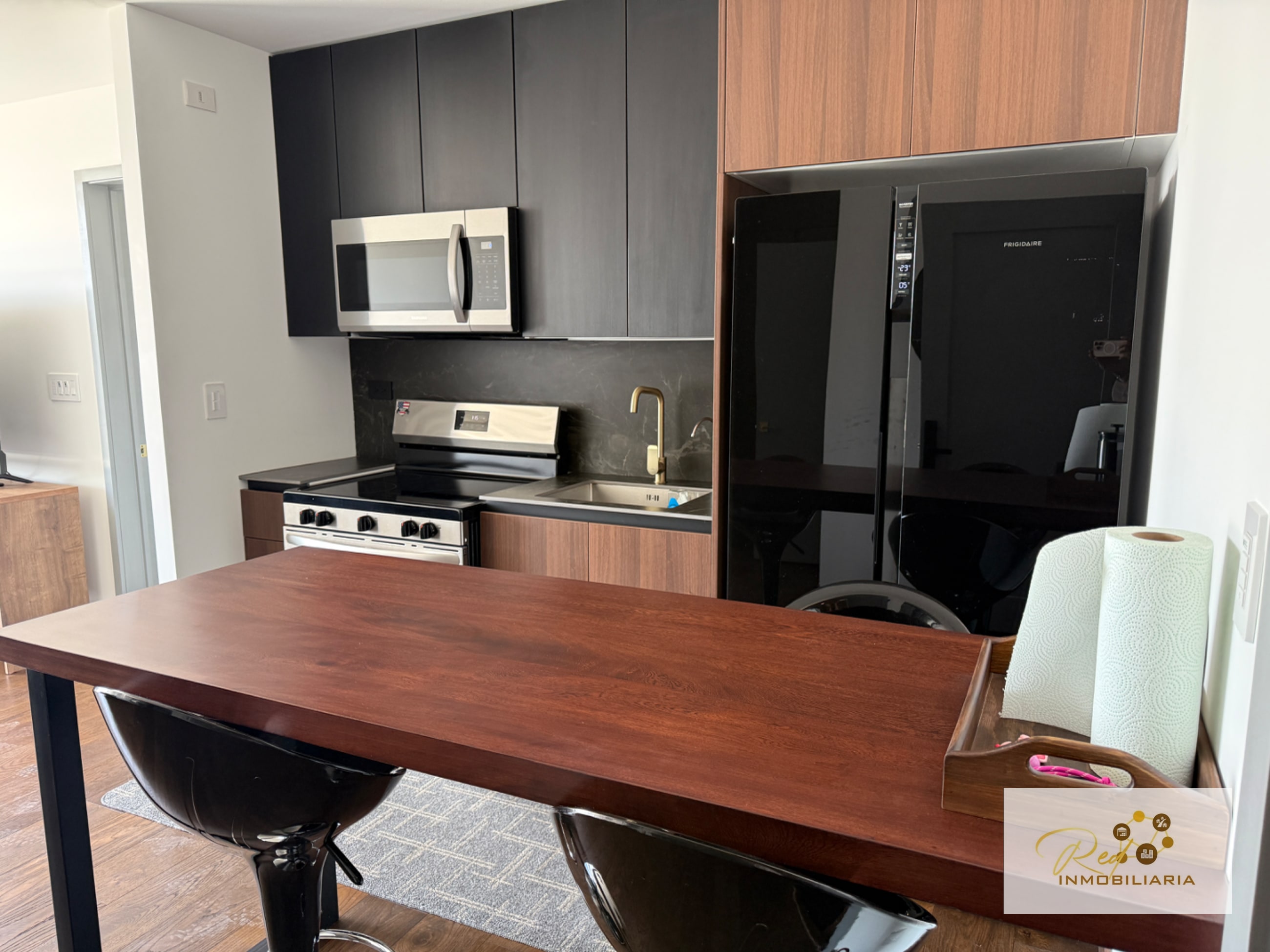 ✨ Apartamento Amueblado en Renta – Edificio Atarah, Zona 10 - 8